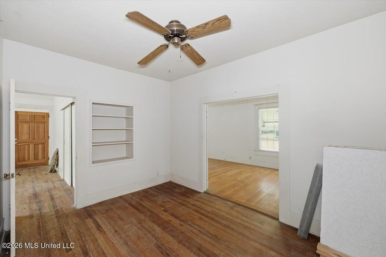 109 W Bell Avenue Property Photo 13