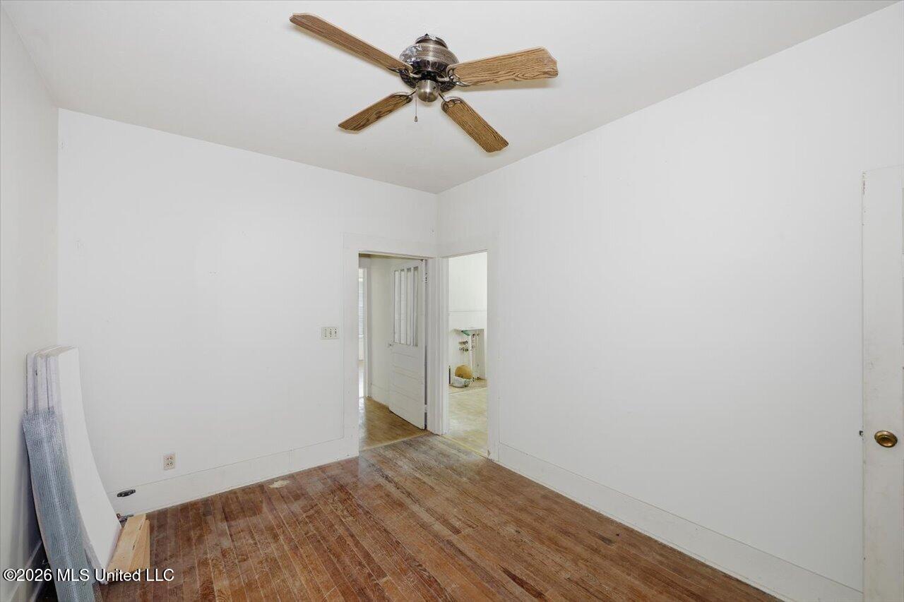 109 W Bell Avenue Property Photo 14