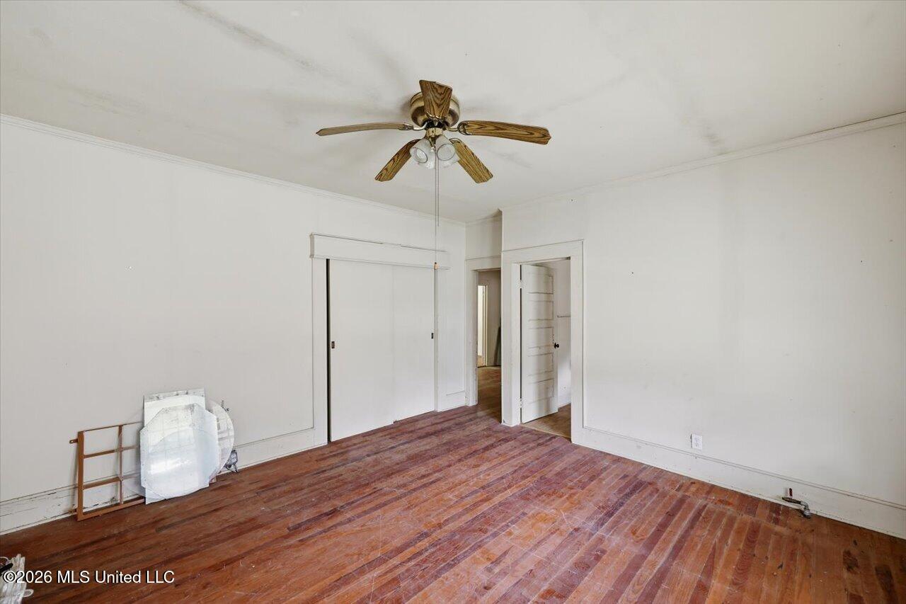 109 W Bell Avenue Property Photo 18