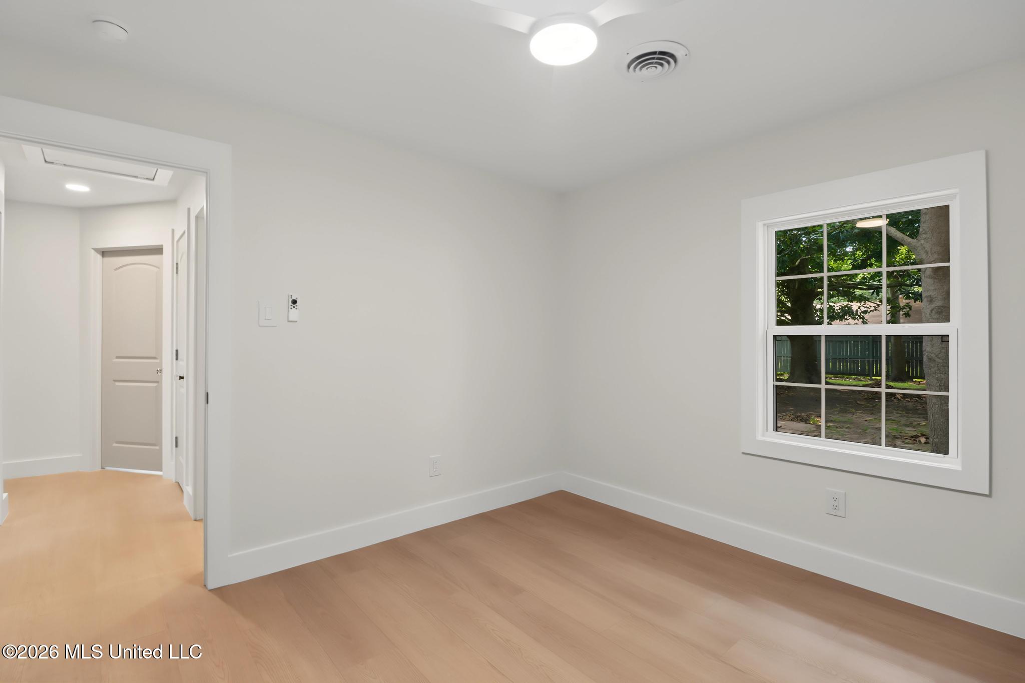 273 Holcomb Boulevard Property Photo 12