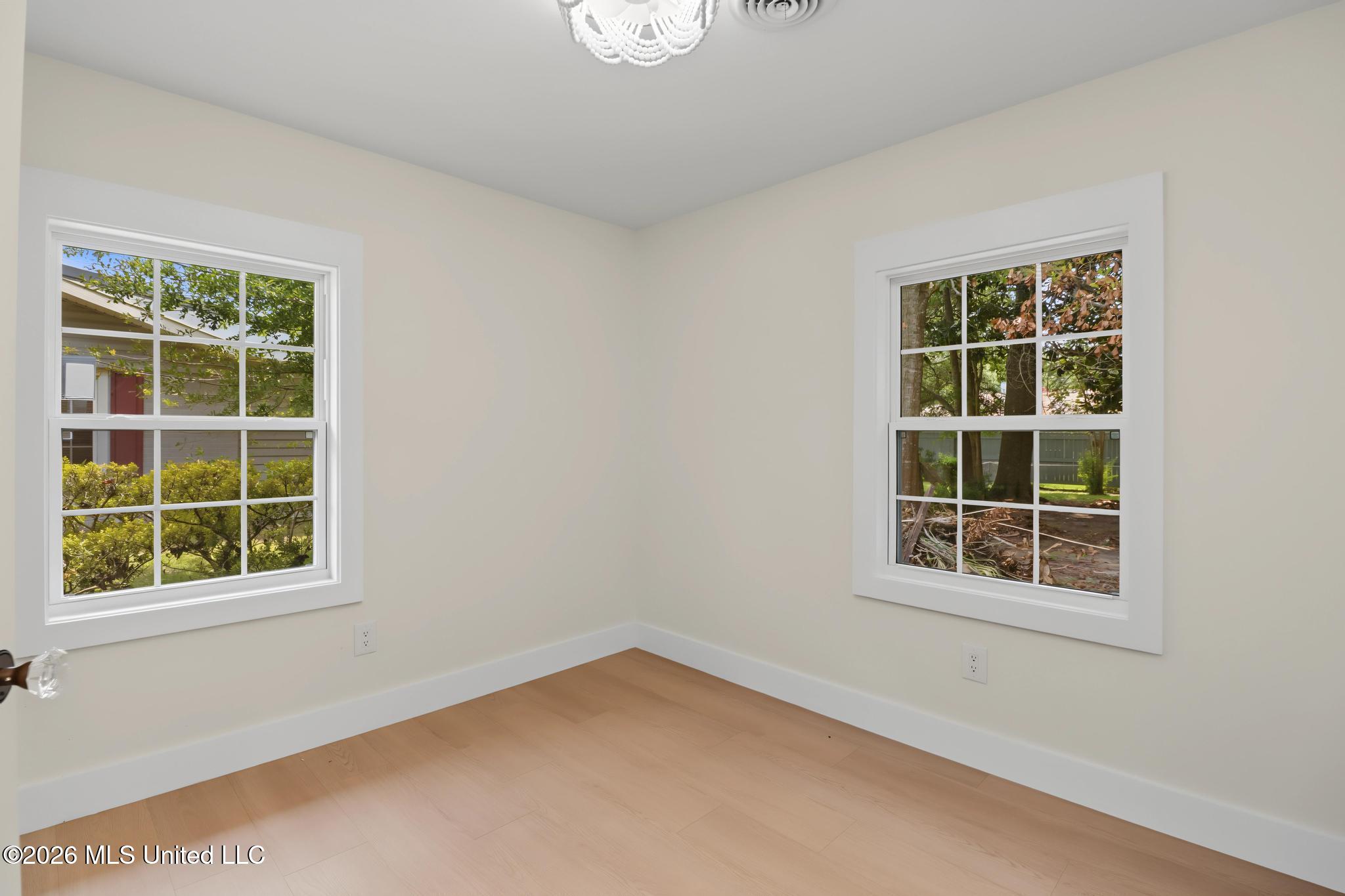 273 Holcomb Boulevard Property Photo 15