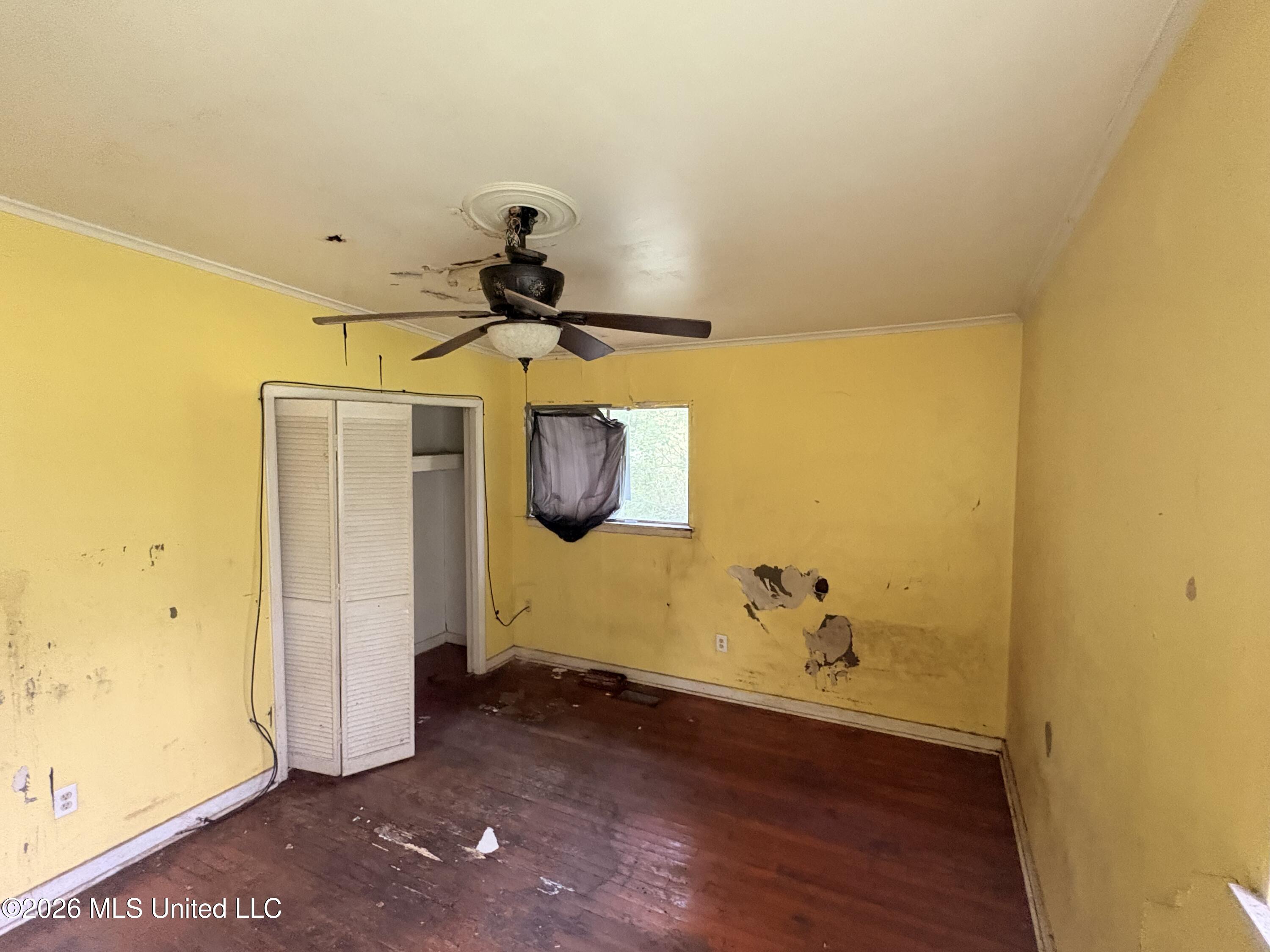 2729 E Benwood Drive Property Photo 13
