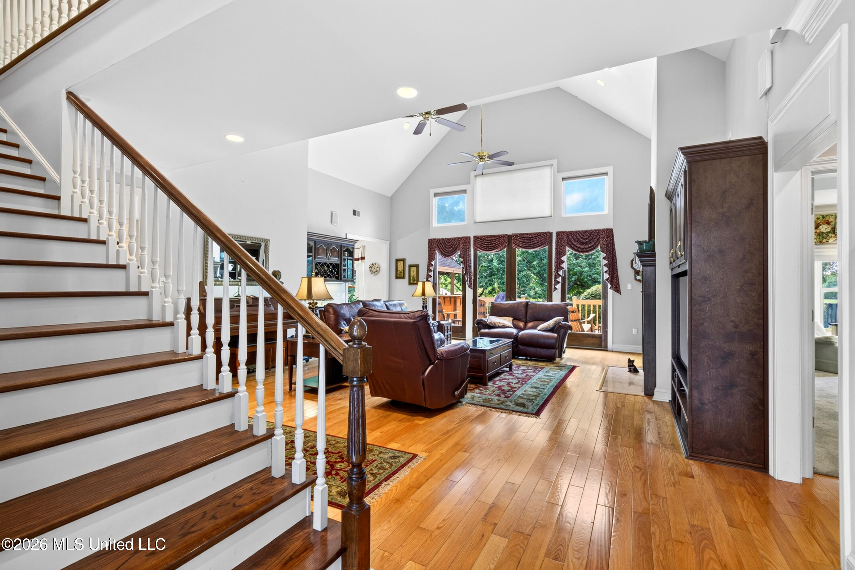 7523 Cherryhill Drive Property Photo 10