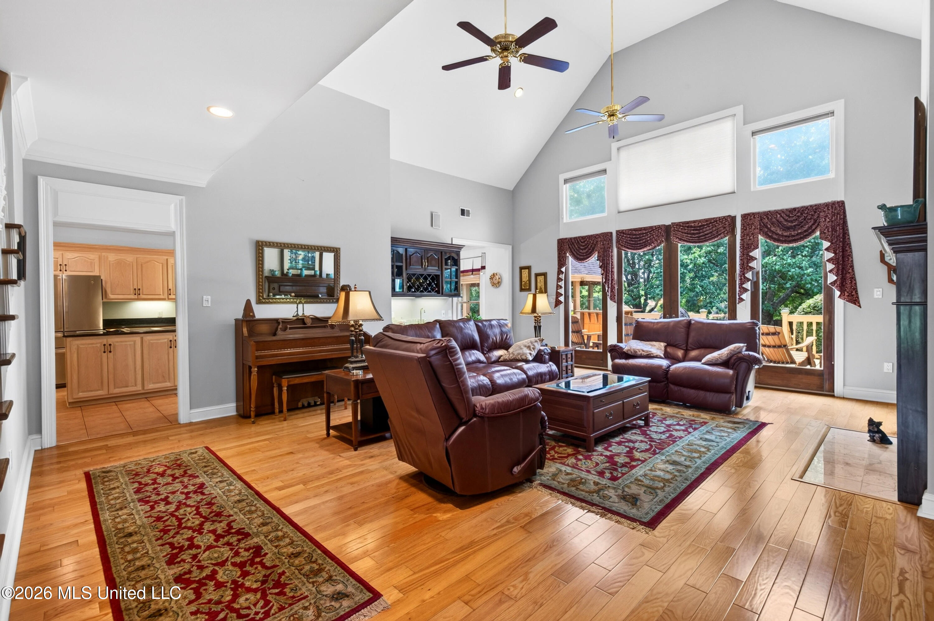 7523 Cherryhill Drive Property Photo 12