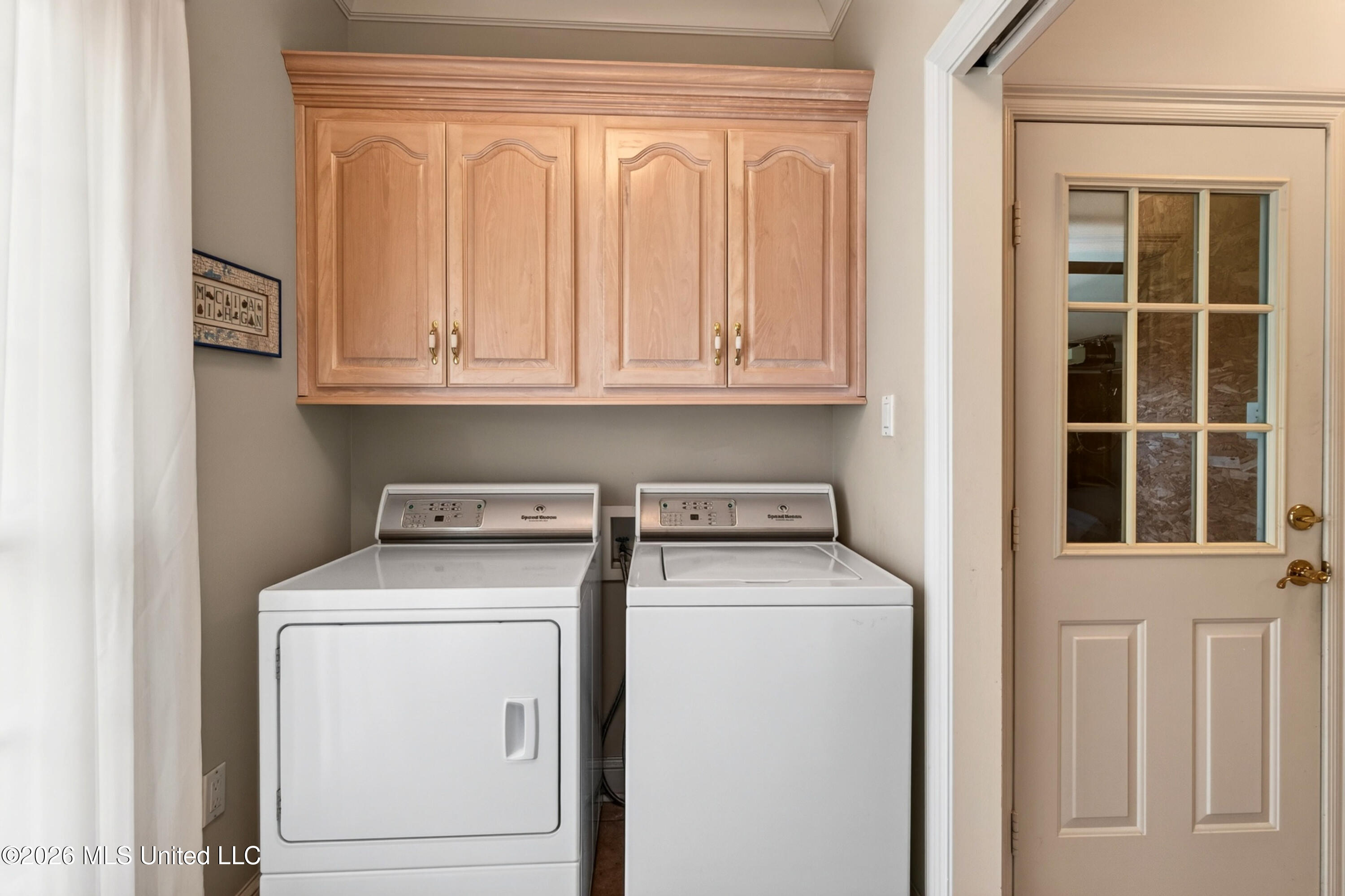 7523 Cherryhill Drive Property Photo 27