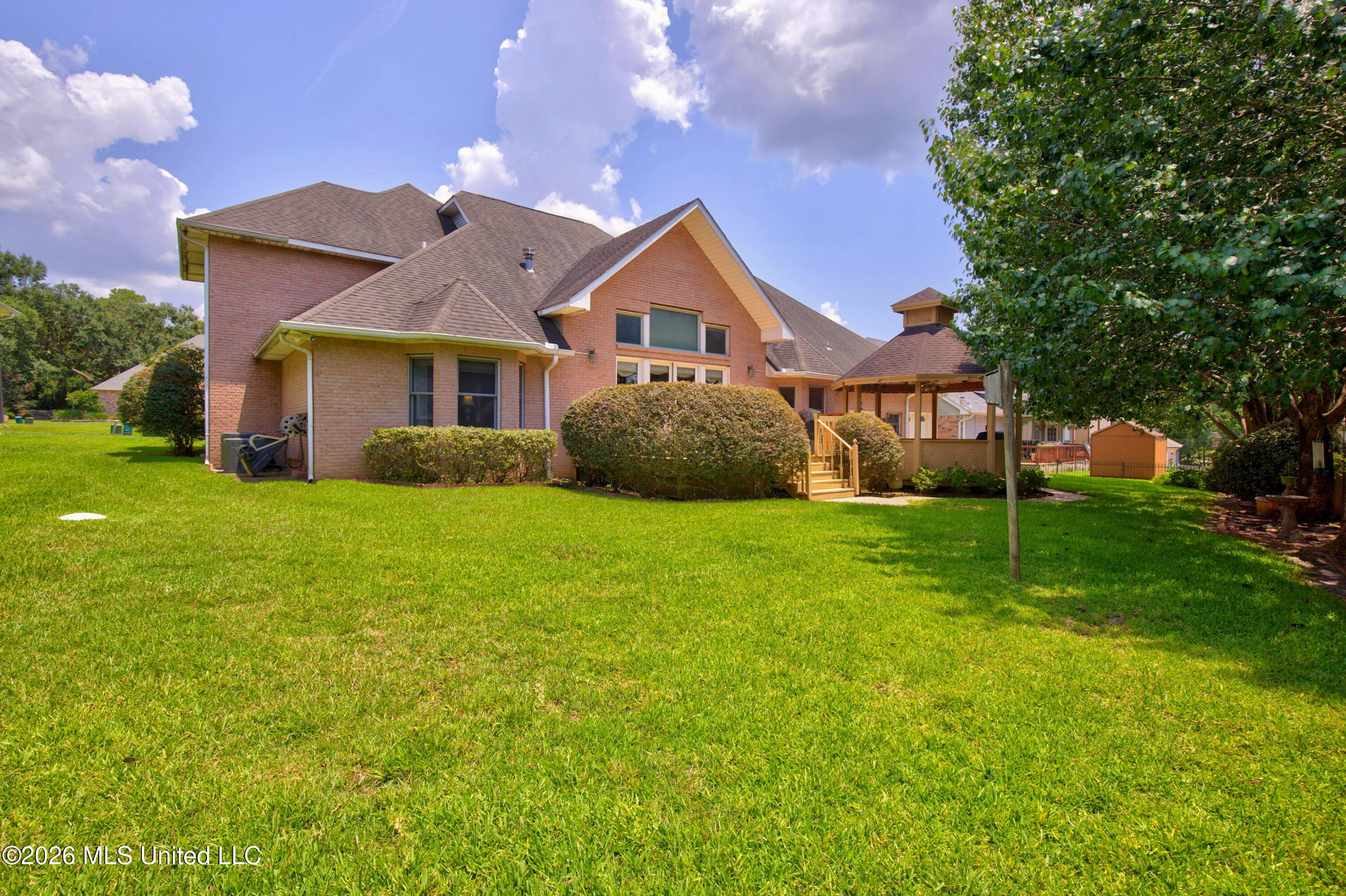 7523 Cherryhill Drive Property Photo 52
