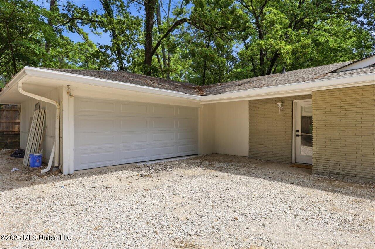 1786 Brecon Drive Property Photo 4