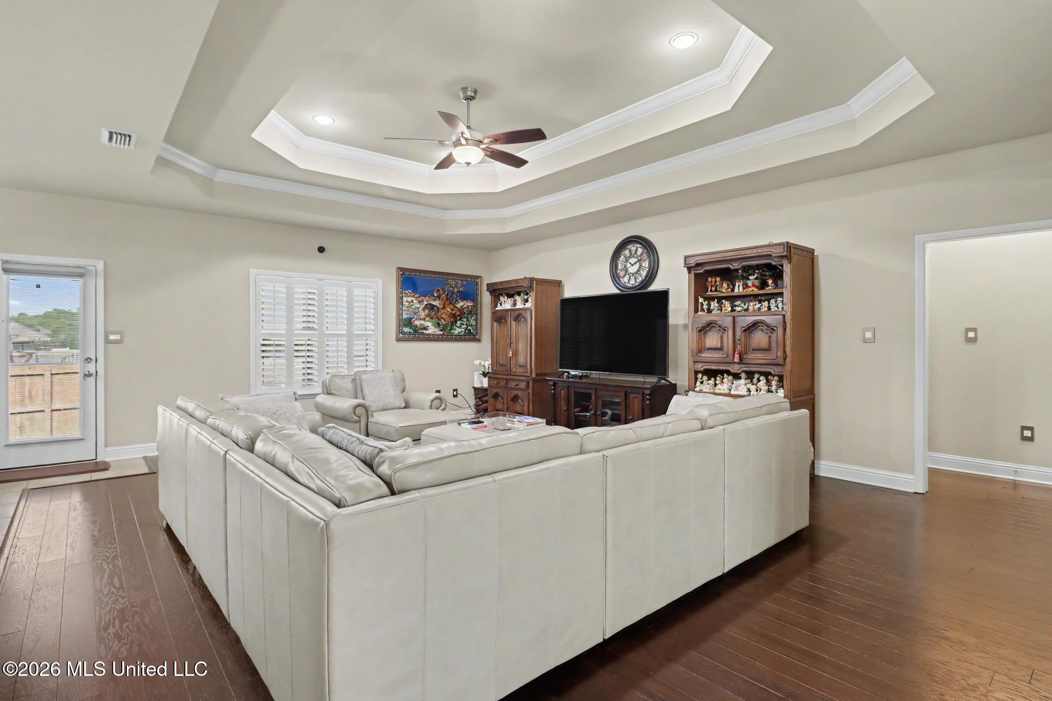10241 Hutter Road Property Photo 12