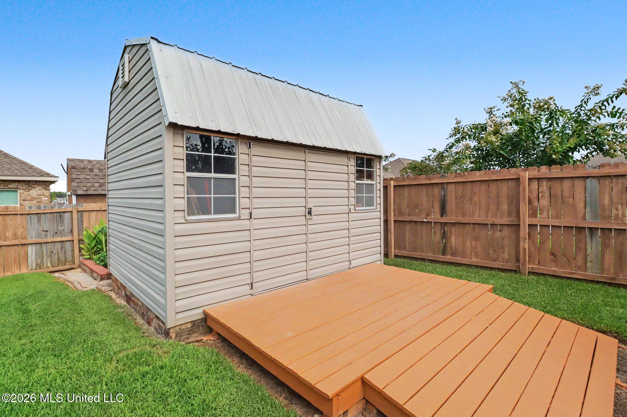 10241 Hutter Road Property Photo 32