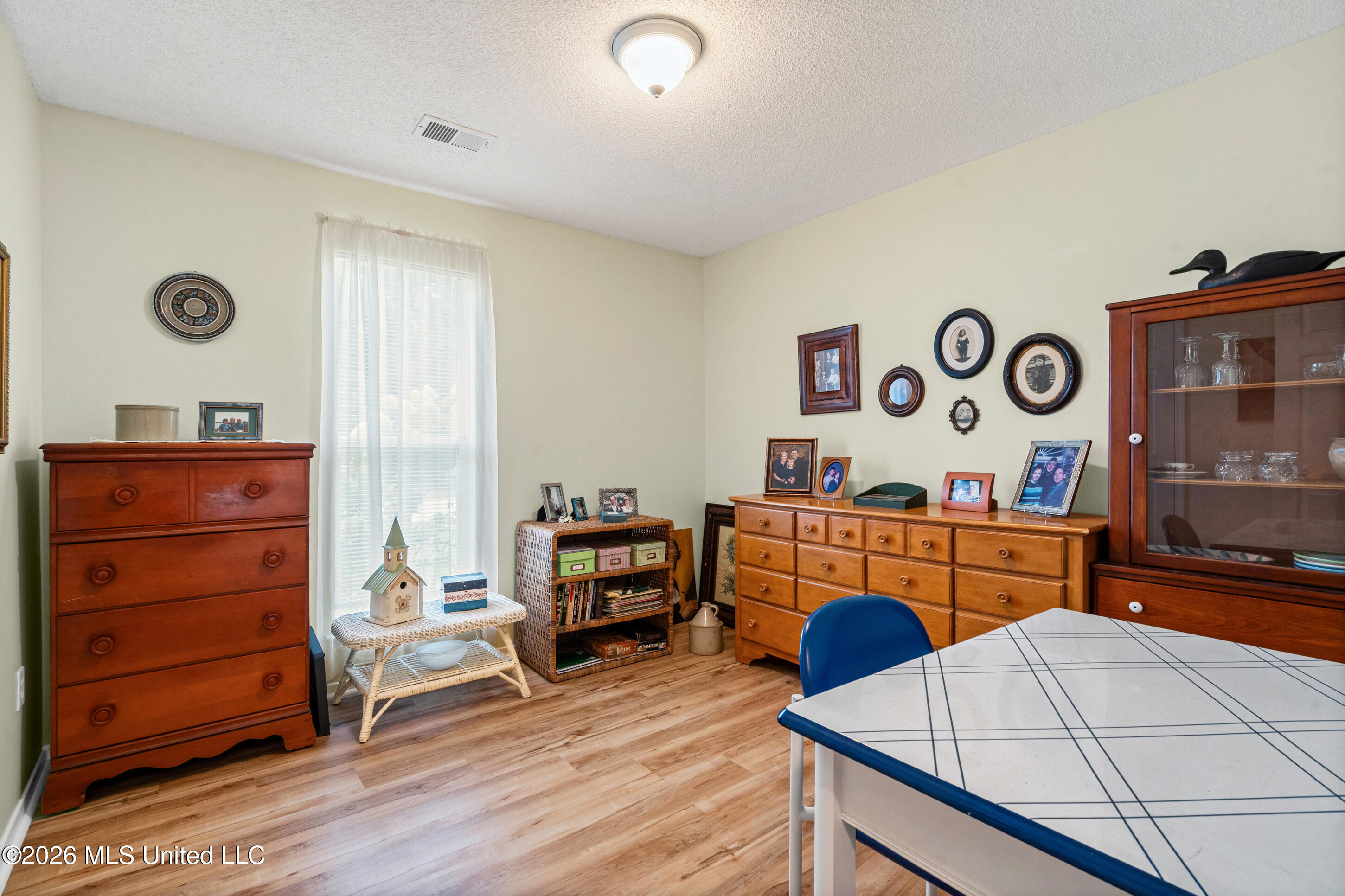 4227 Highgate Drive Property Photo 12