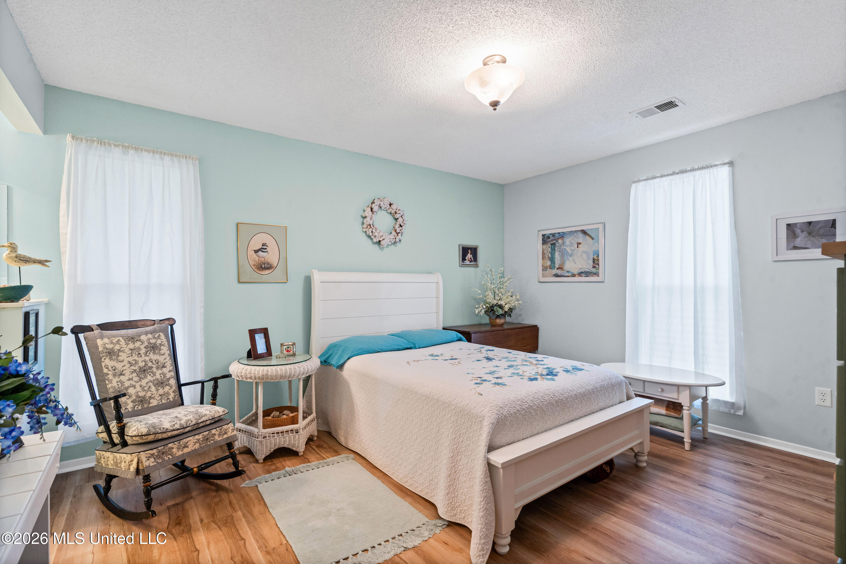 4227 Highgate Drive Property Photo 14