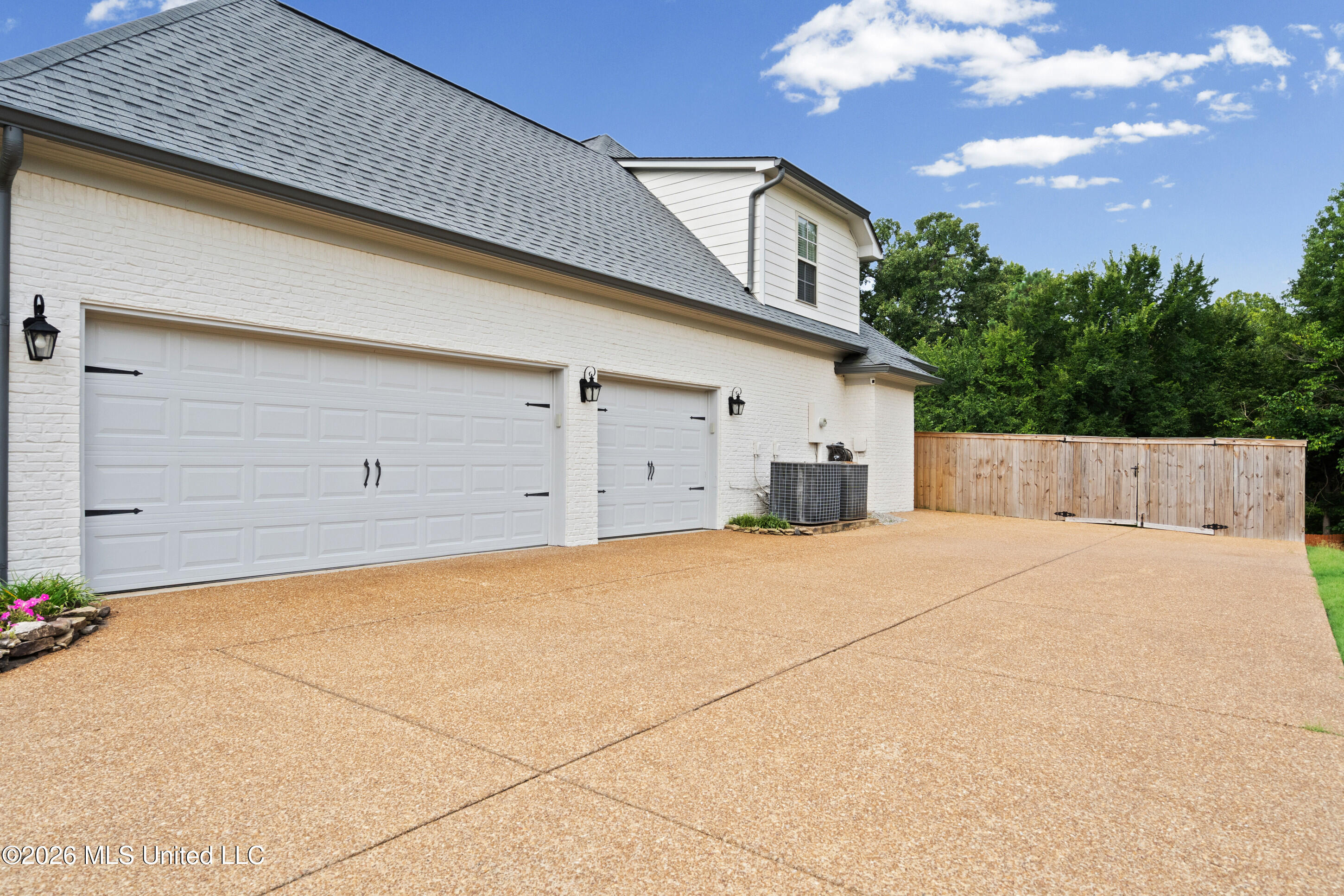 2157 Hemmingway Drive Property Photo 13