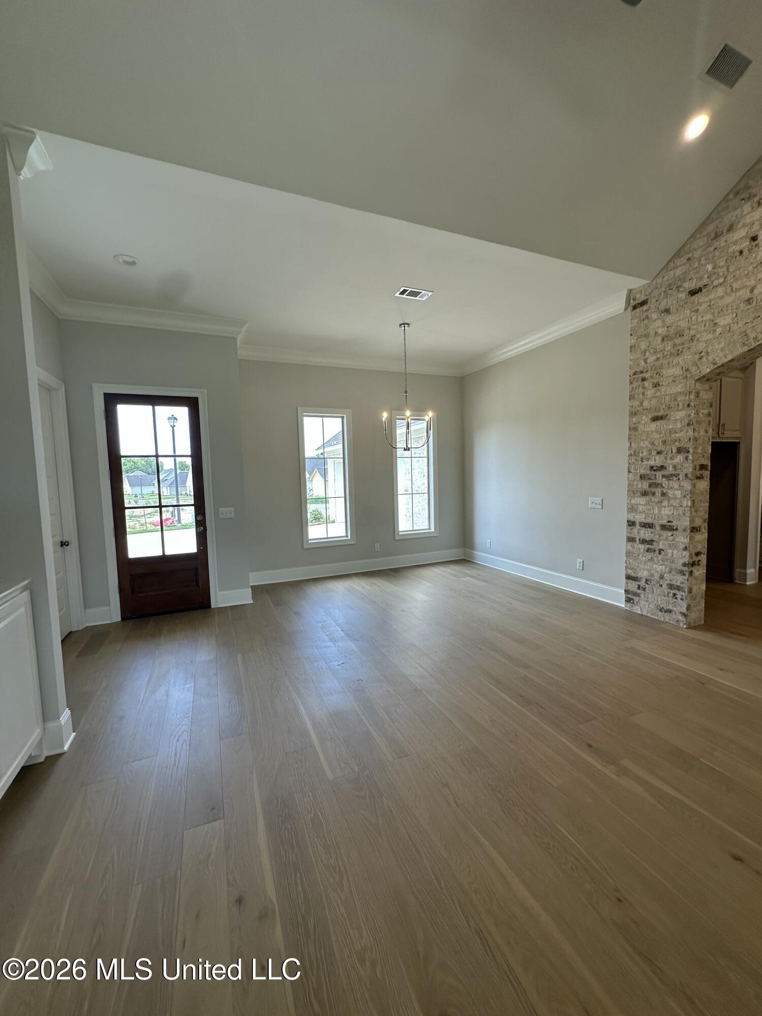 412 Old Maple Cove Property Photo 3