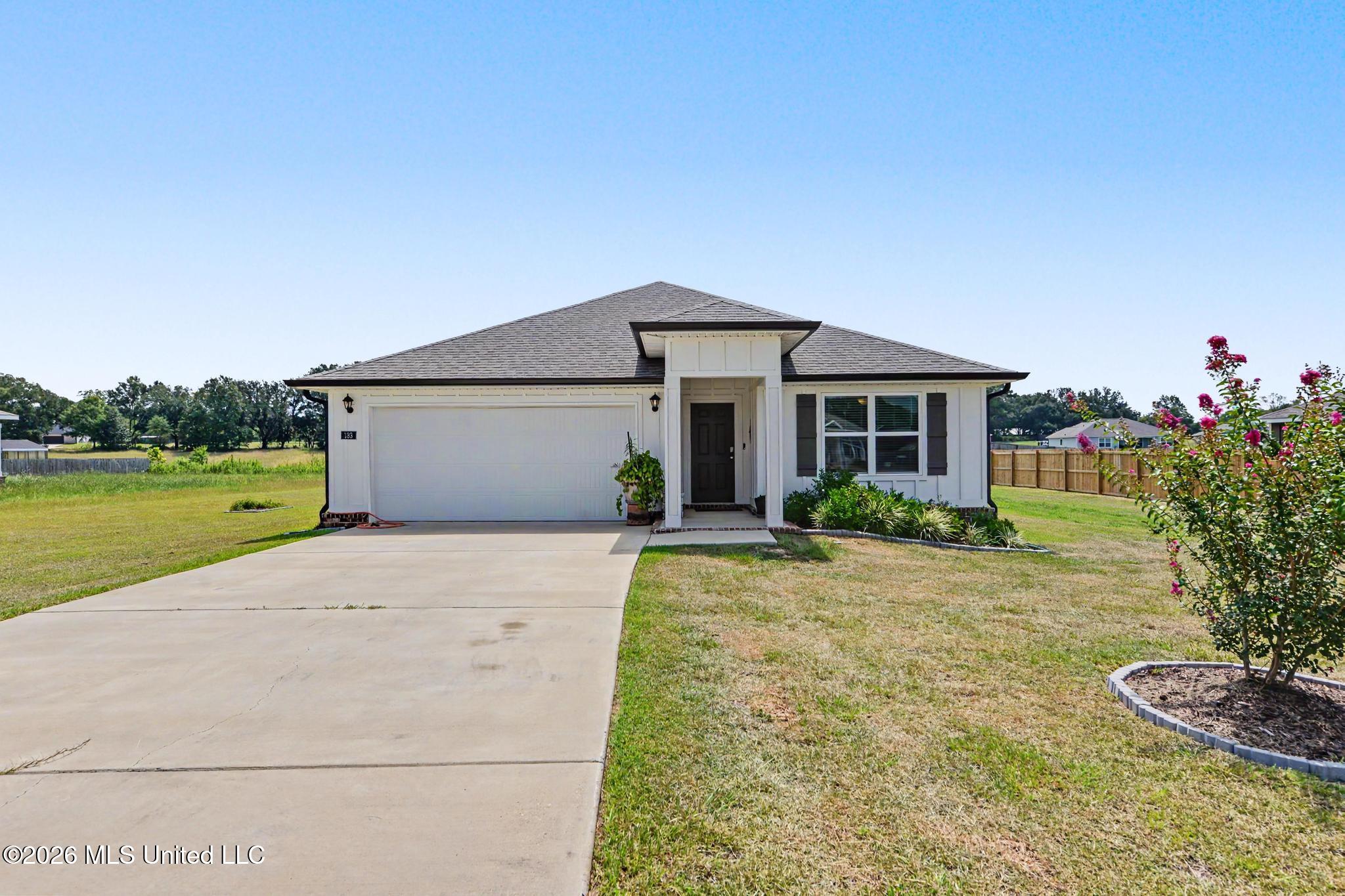 133 Mulberry Drive Property Photo 1