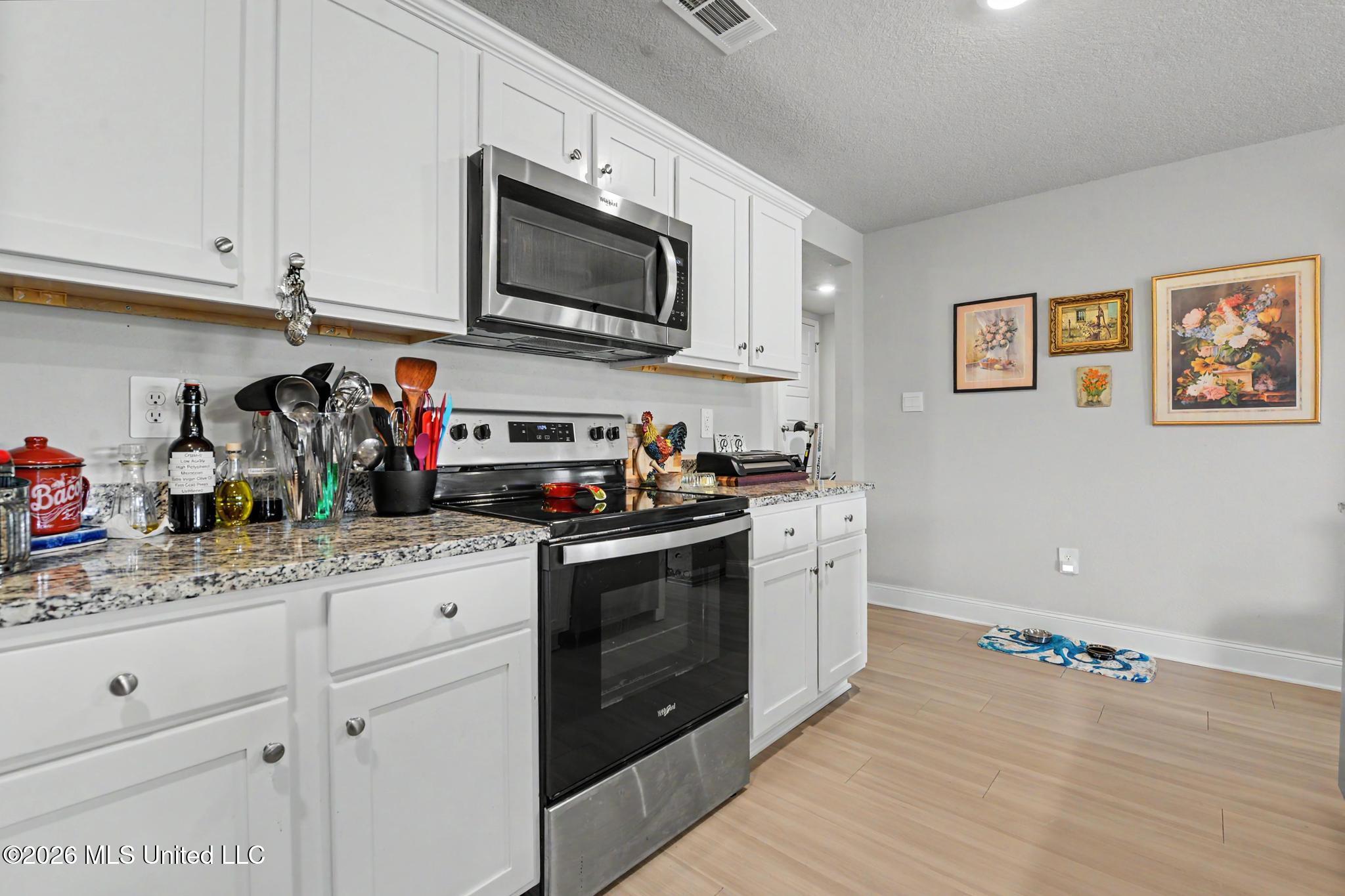 133 Mulberry Drive Property Photo 8