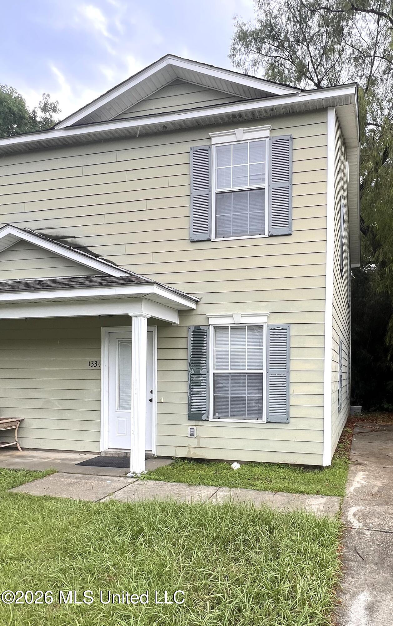 1334 Foxwood Place Property Photo 1