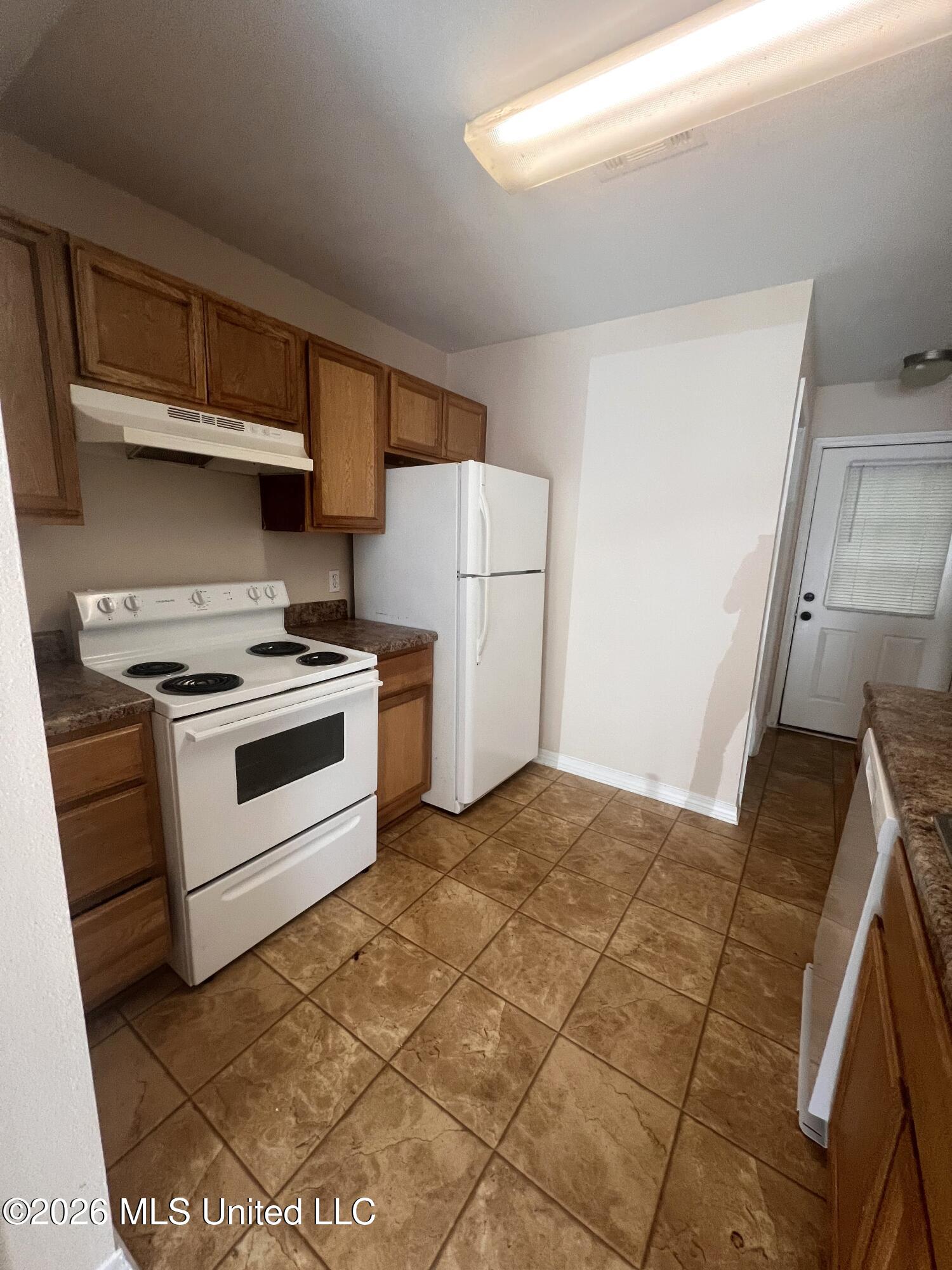 1334 Foxwood Place Property Photo 4