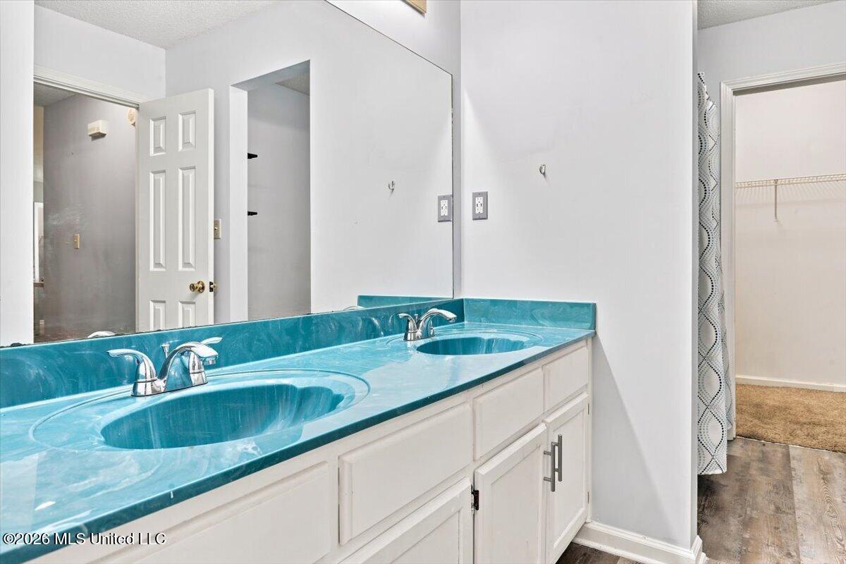 5871 Kentwood Property Photo 16