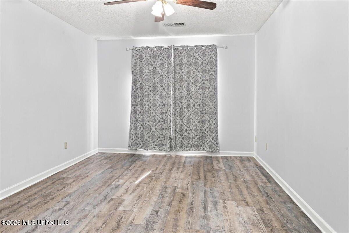 5871 Kentwood Property Photo 18