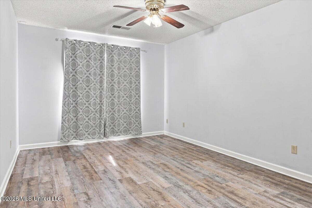 5871 Kentwood Property Photo 20