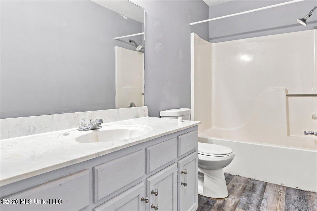 5871 Kentwood Property Photo 21