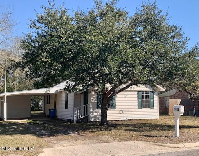 1002 Belair Street Property Photo 1