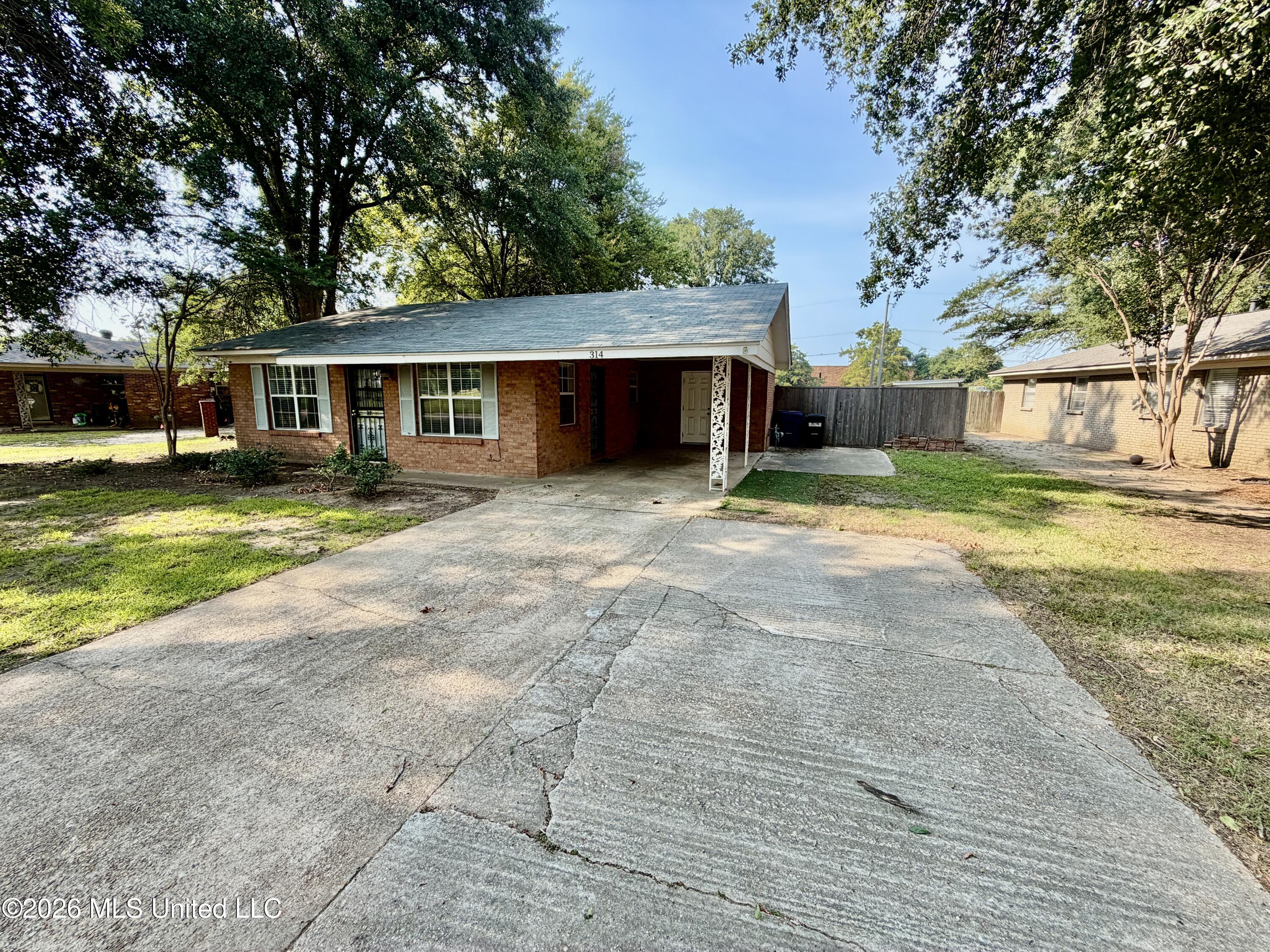 314 Bolling Avenue Property Photo 2