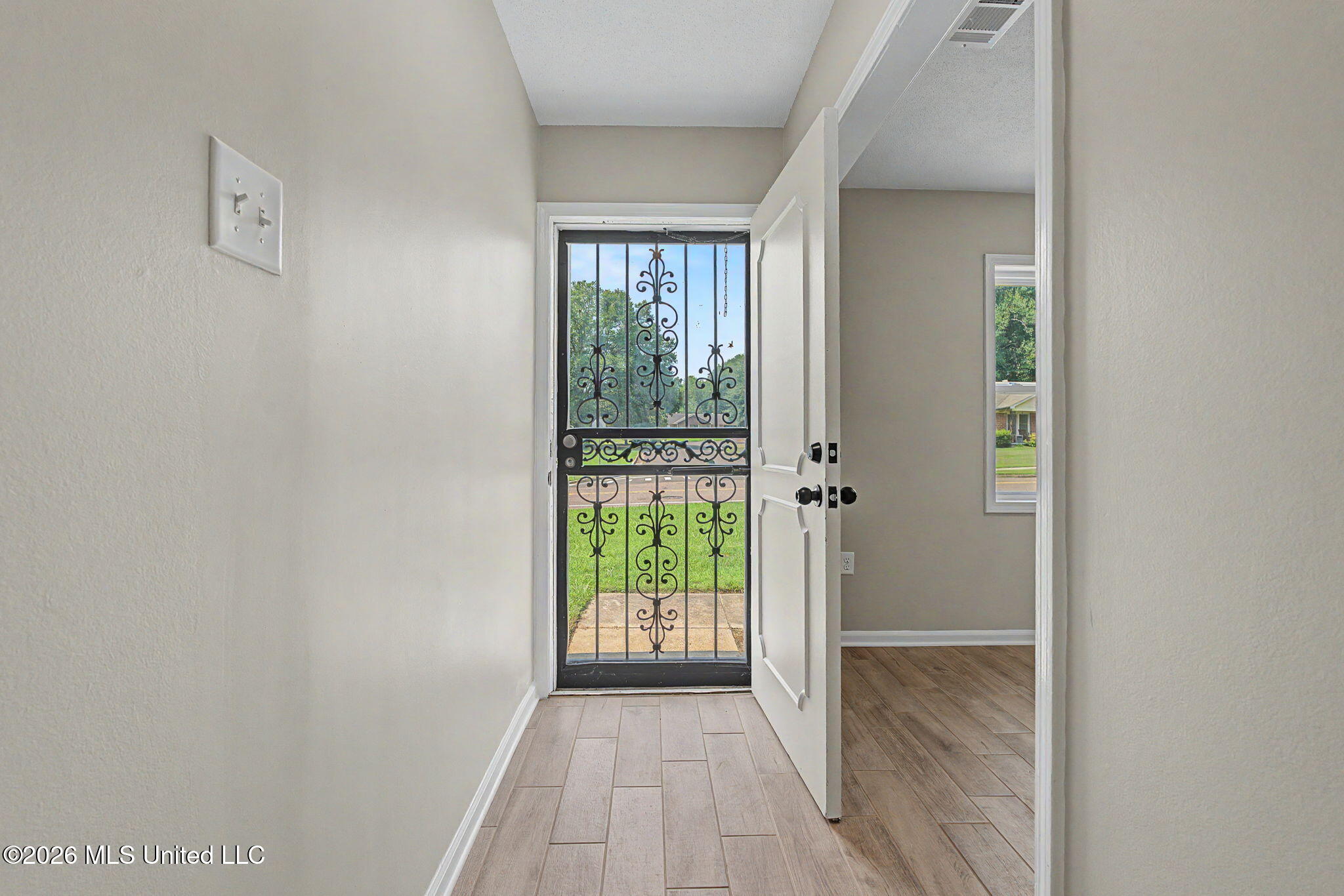 954 Boulder Drive Property Photo 5