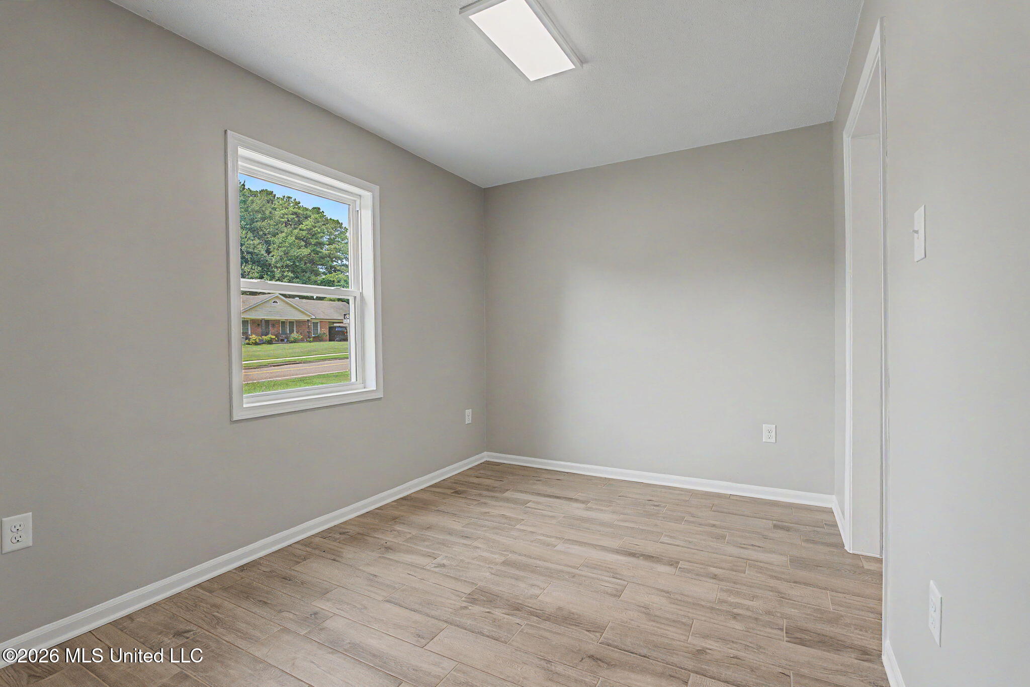 954 Boulder Drive Property Photo 6