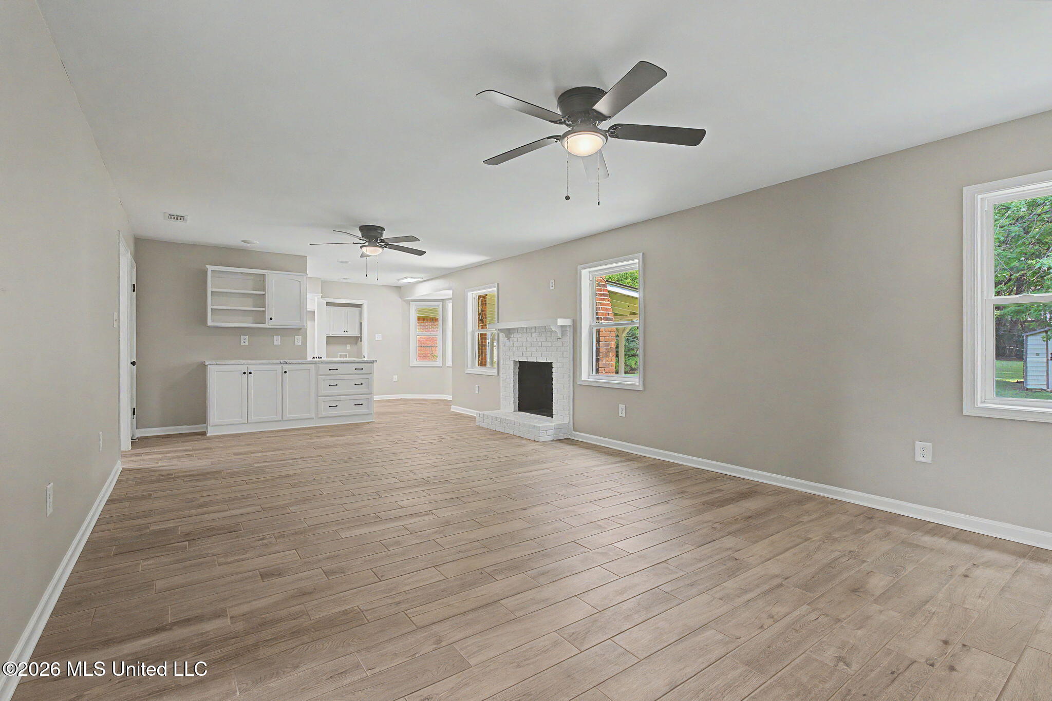 954 Boulder Drive Property Photo 8