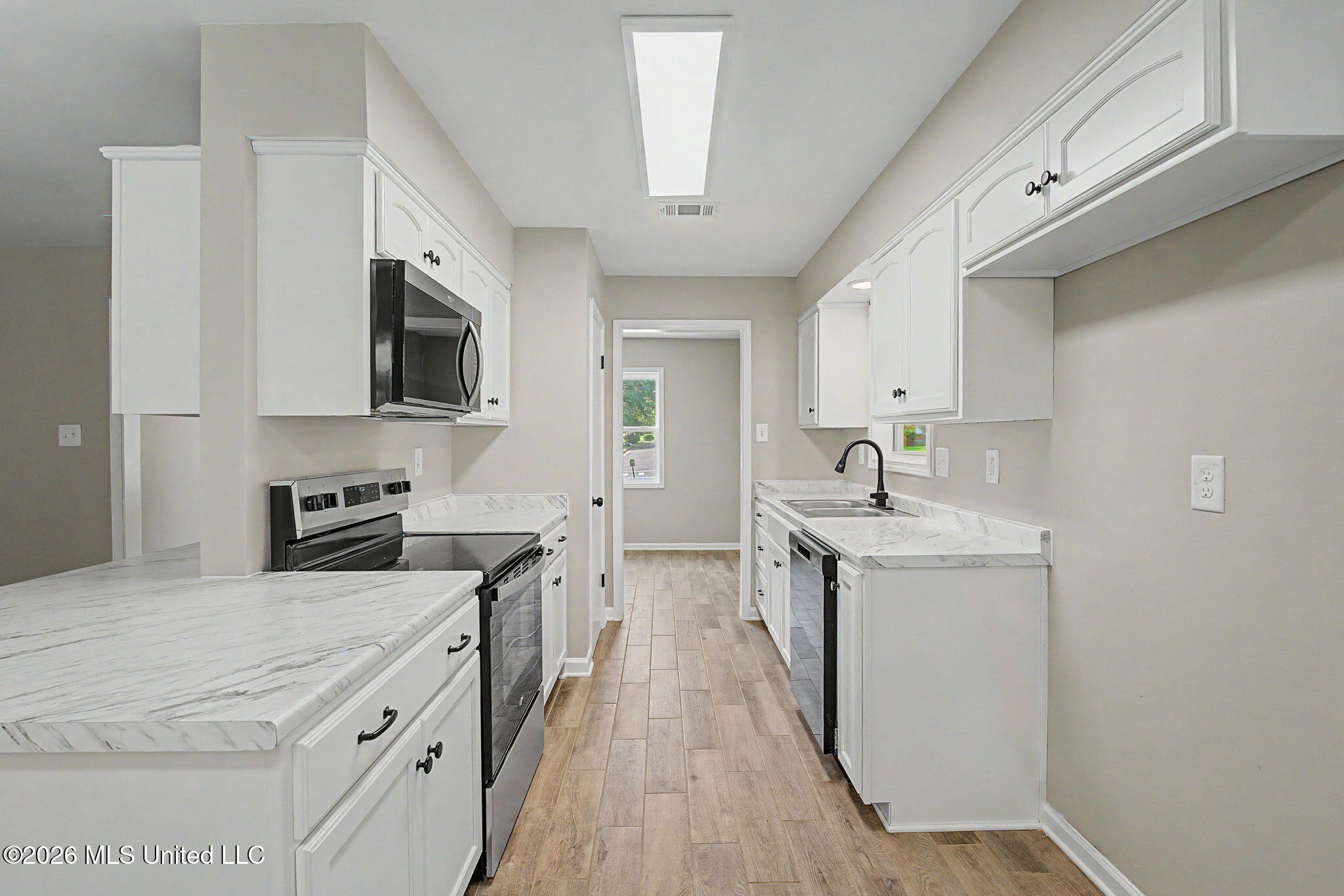 954 Boulder Drive Property Photo 11