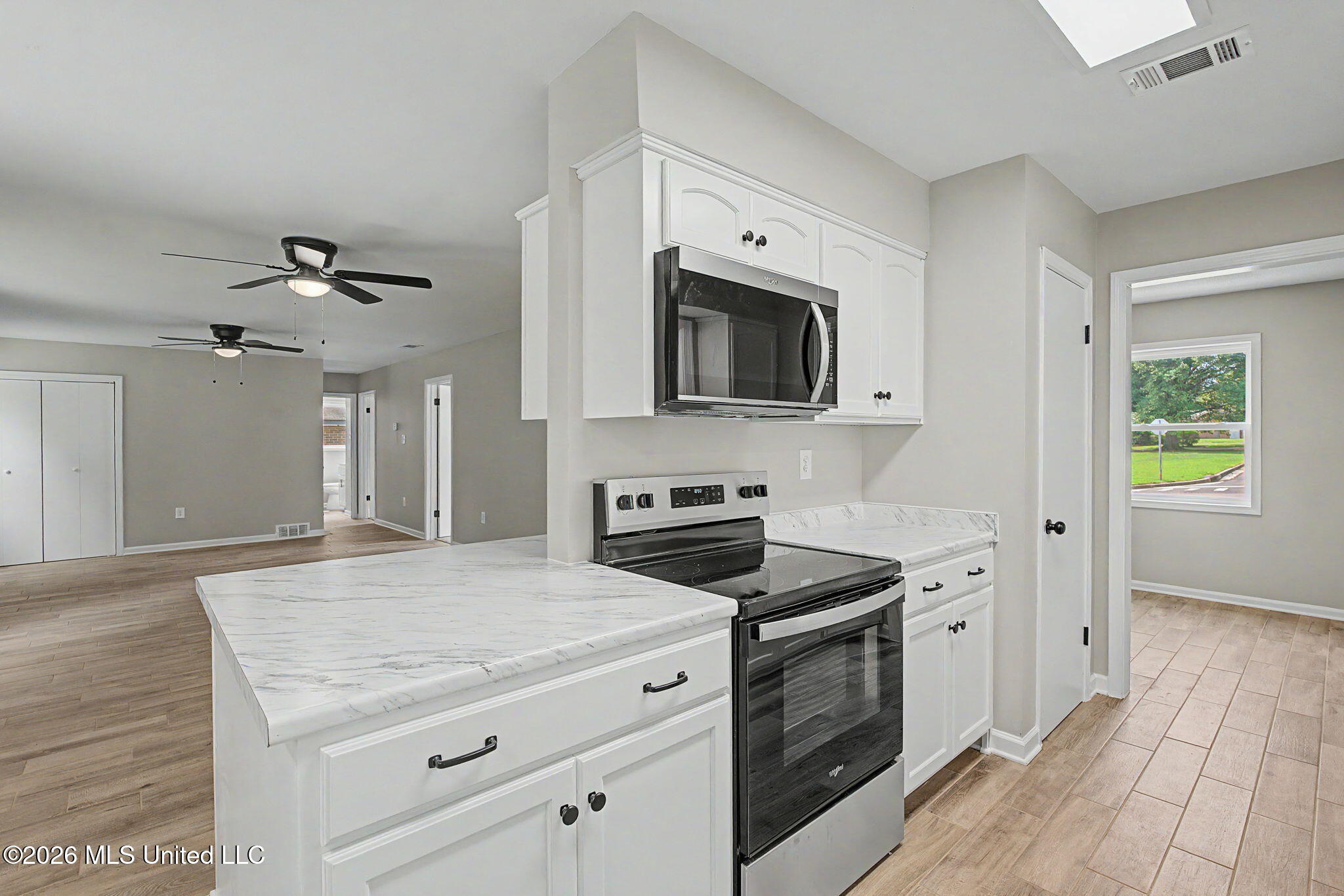 954 Boulder Drive Property Photo 12