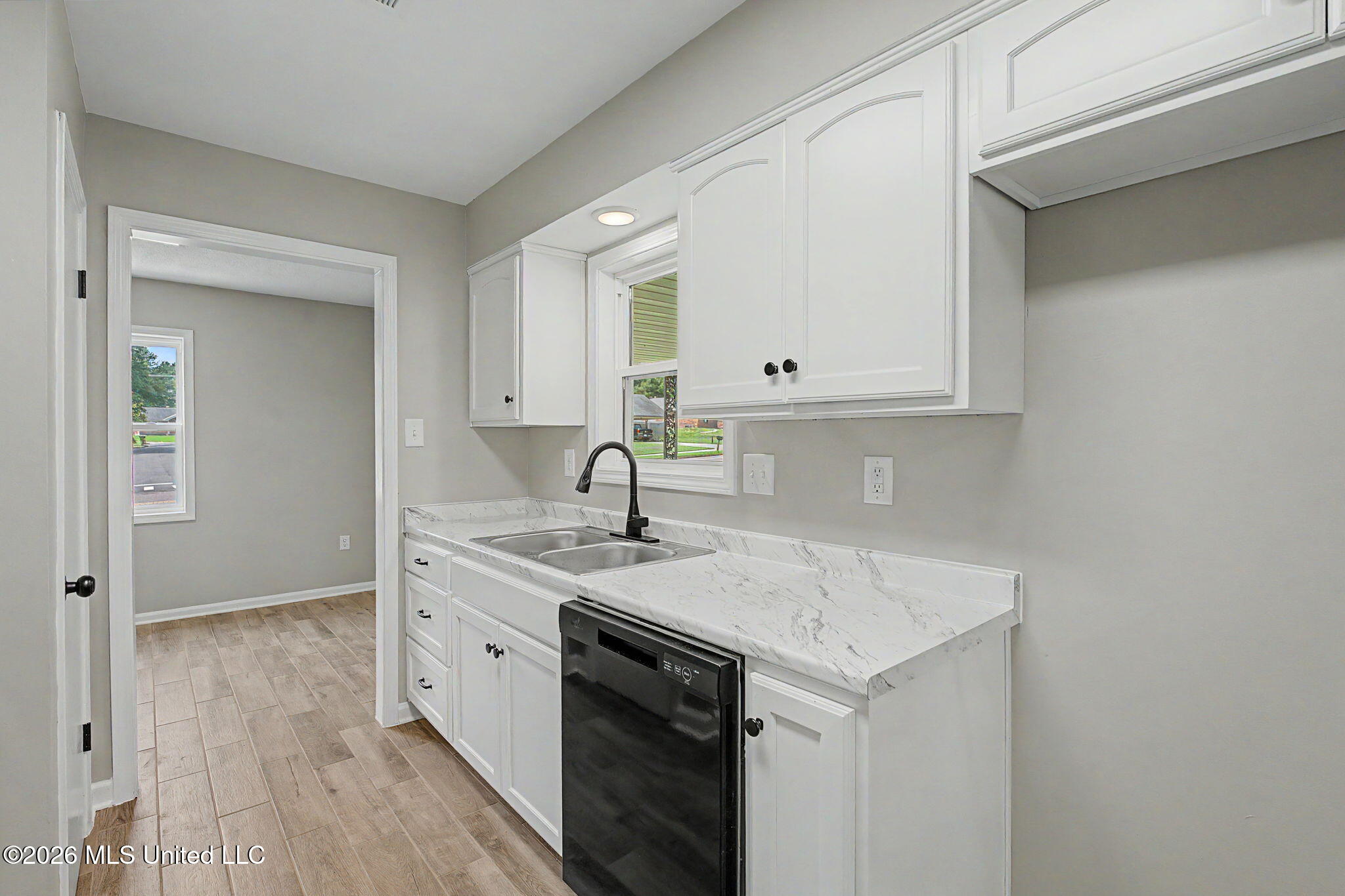 954 Boulder Drive Property Photo 13