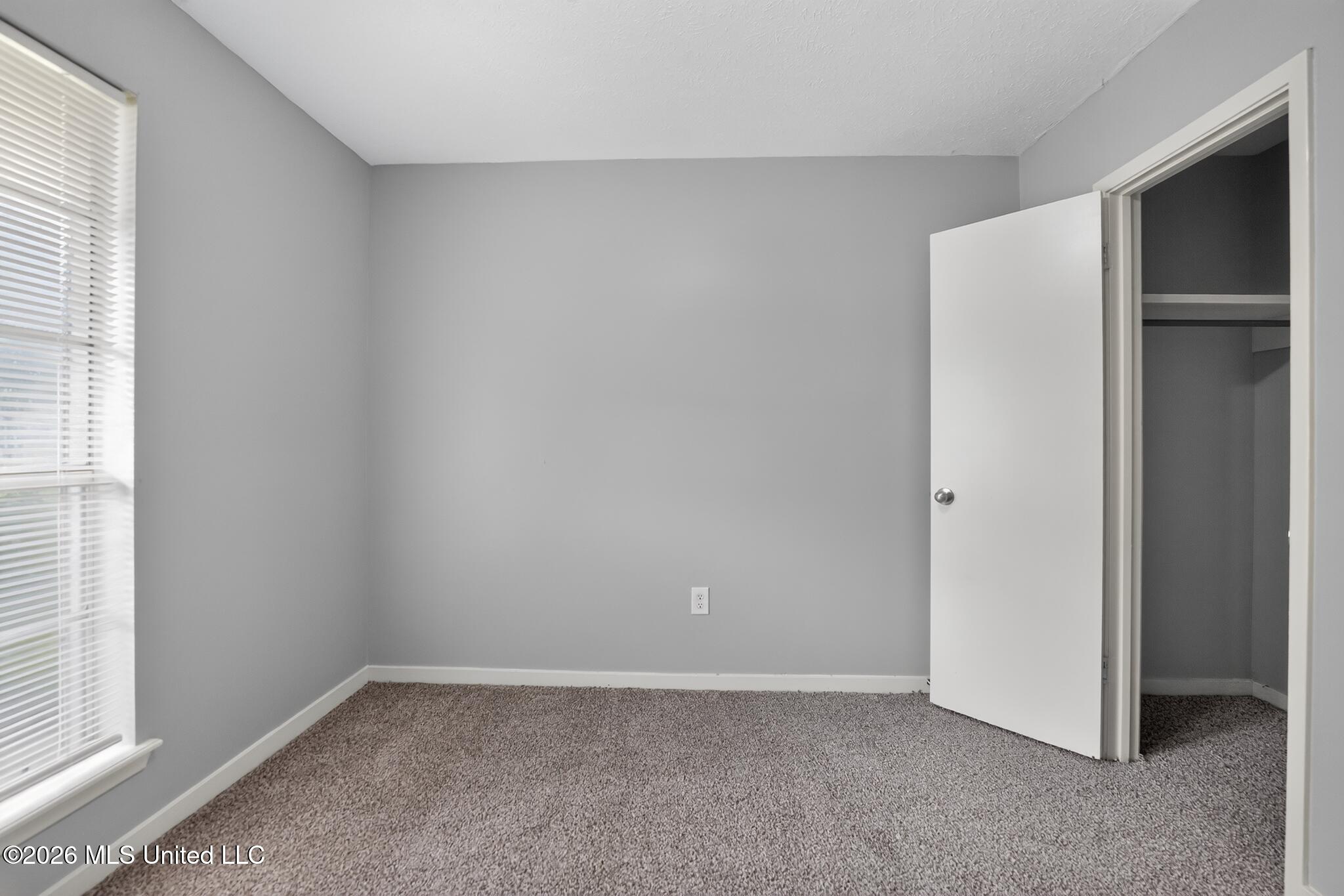 117 White Oak Court Property Photo 14