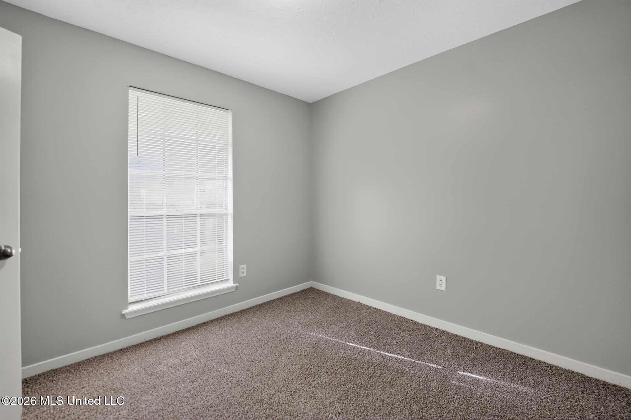 117 White Oak Court Property Photo 17