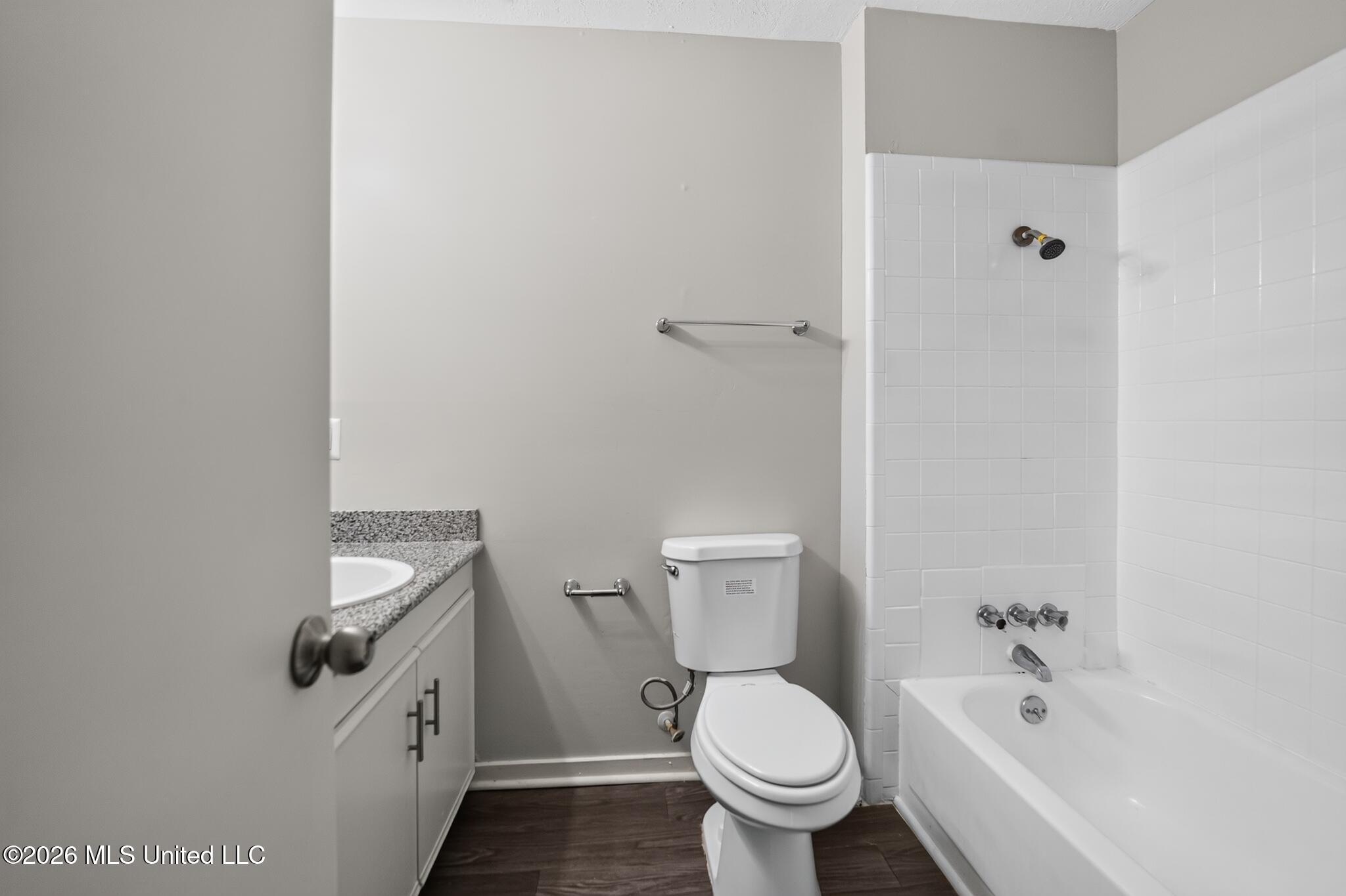 117 White Oak Court Property Photo 24