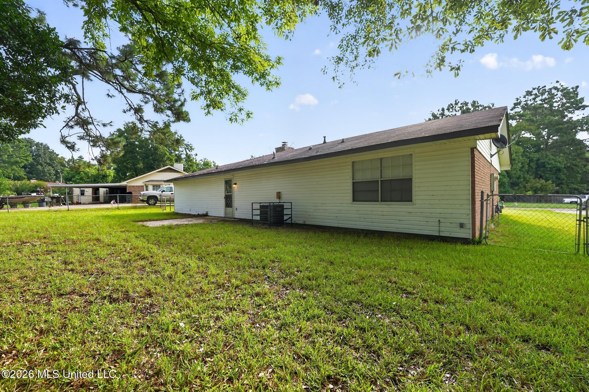 117 White Oak Court Property Photo 29