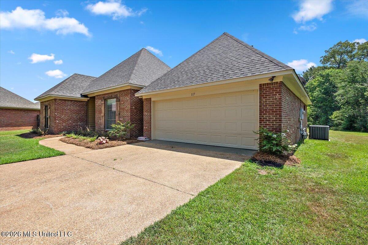 117 Rockbridge Circle Property Photo 2