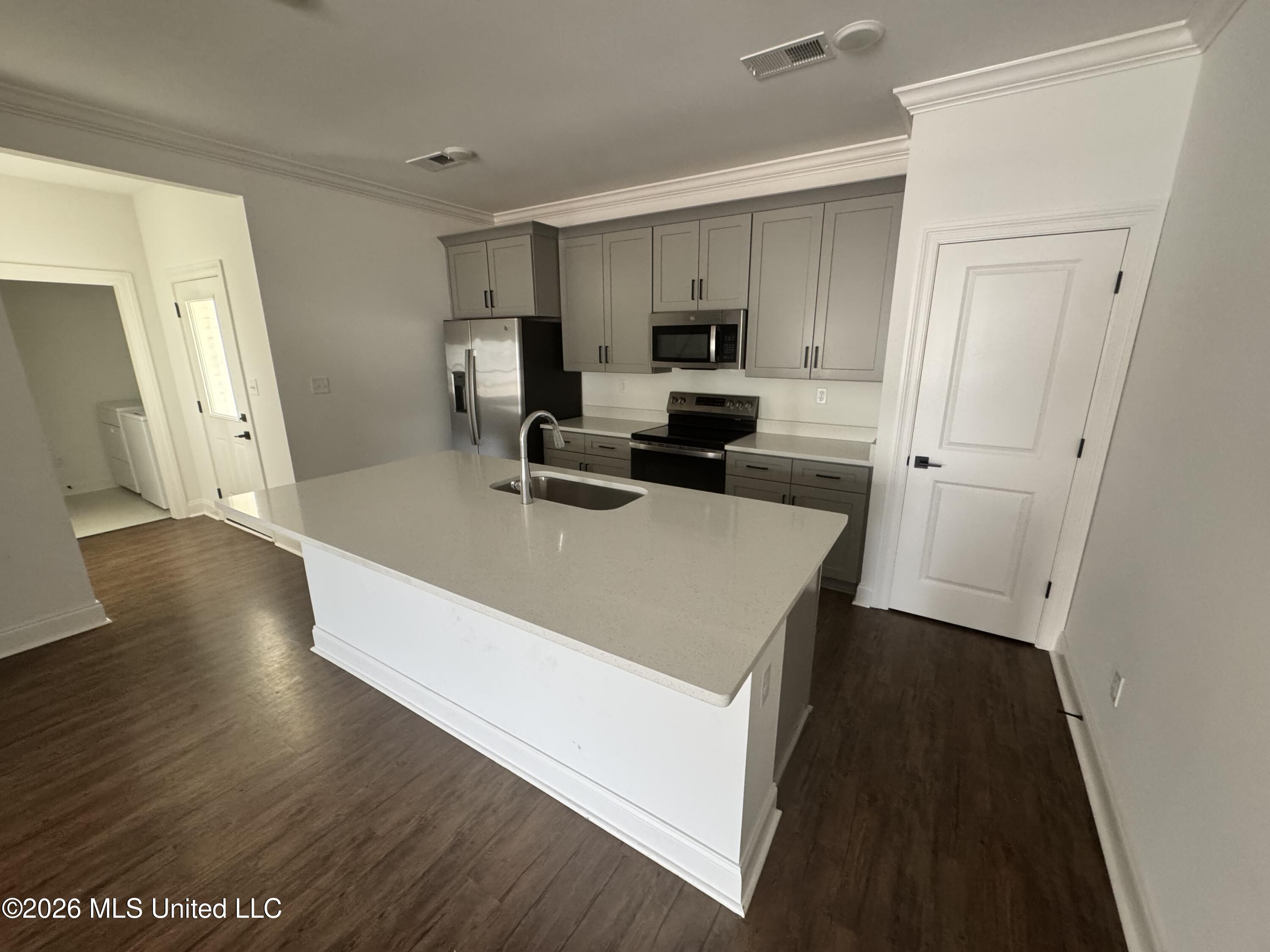 701 Southview Drive Property Photo 12