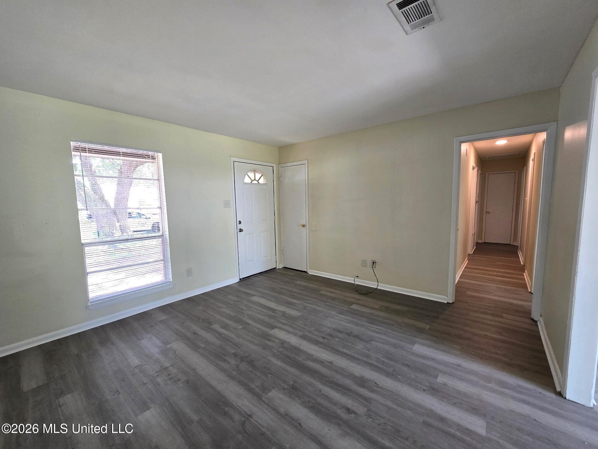 2605 W Samuel Street Property Photo 3
