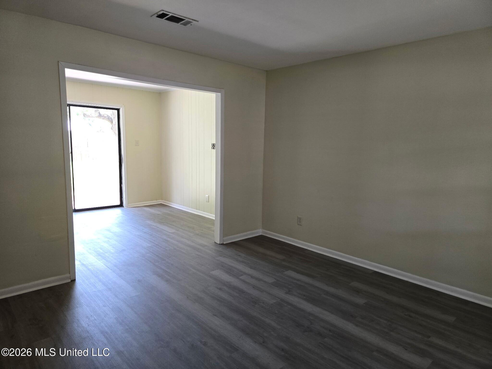2605 W Samuel Street Property Photo 4