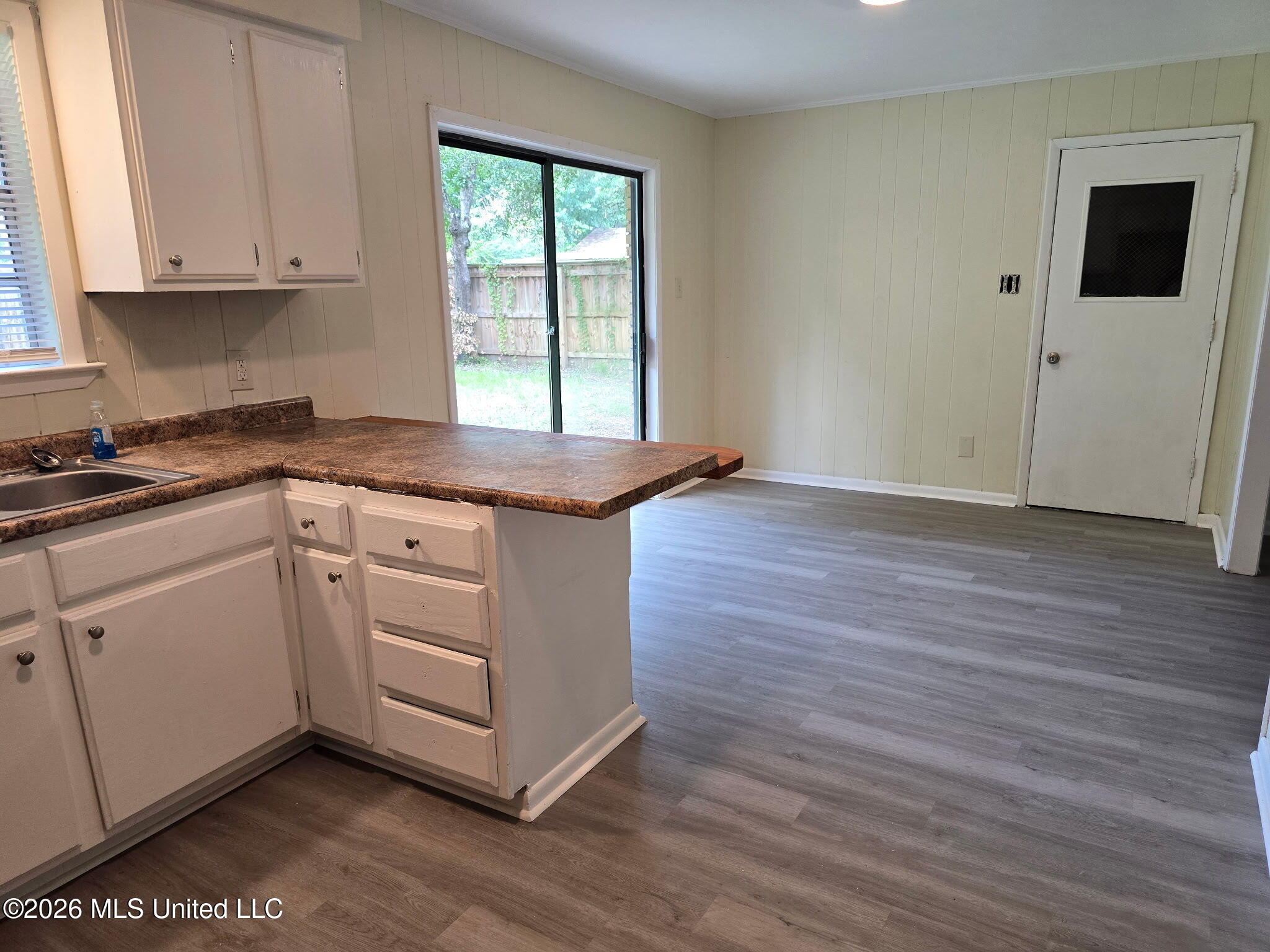 2605 W Samuel Street Property Photo 7
