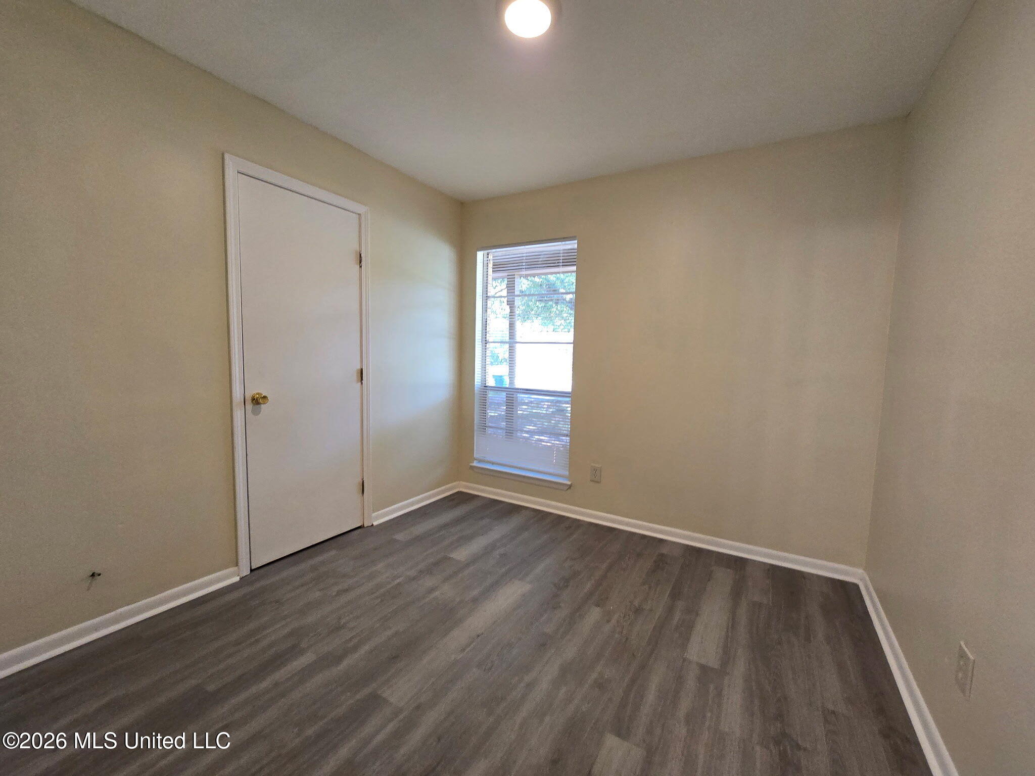 2605 W Samuel Street Property Photo 13