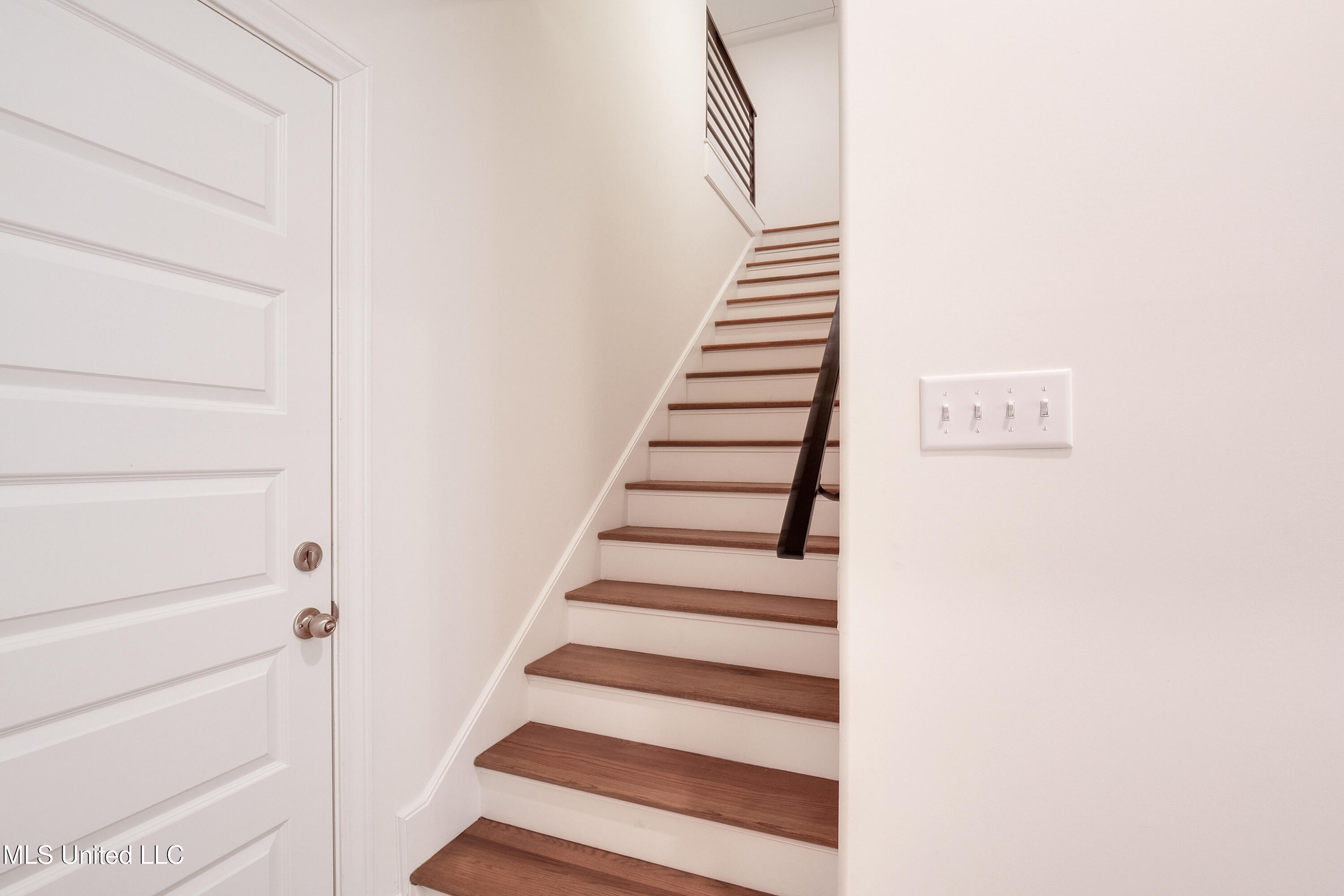7327 Newbury Drive Property Photo 19