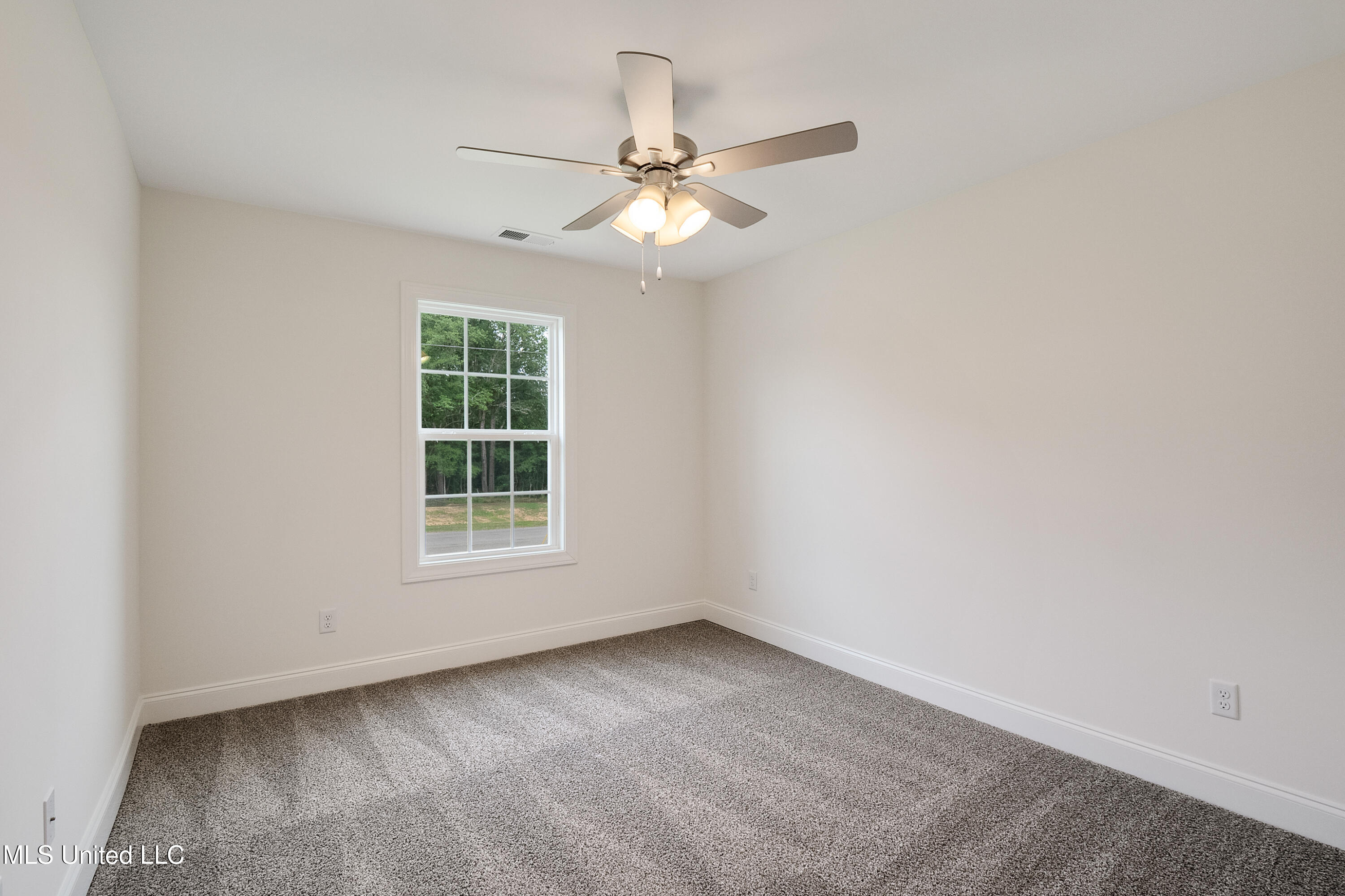 7327 Newbury Drive Property Photo 38