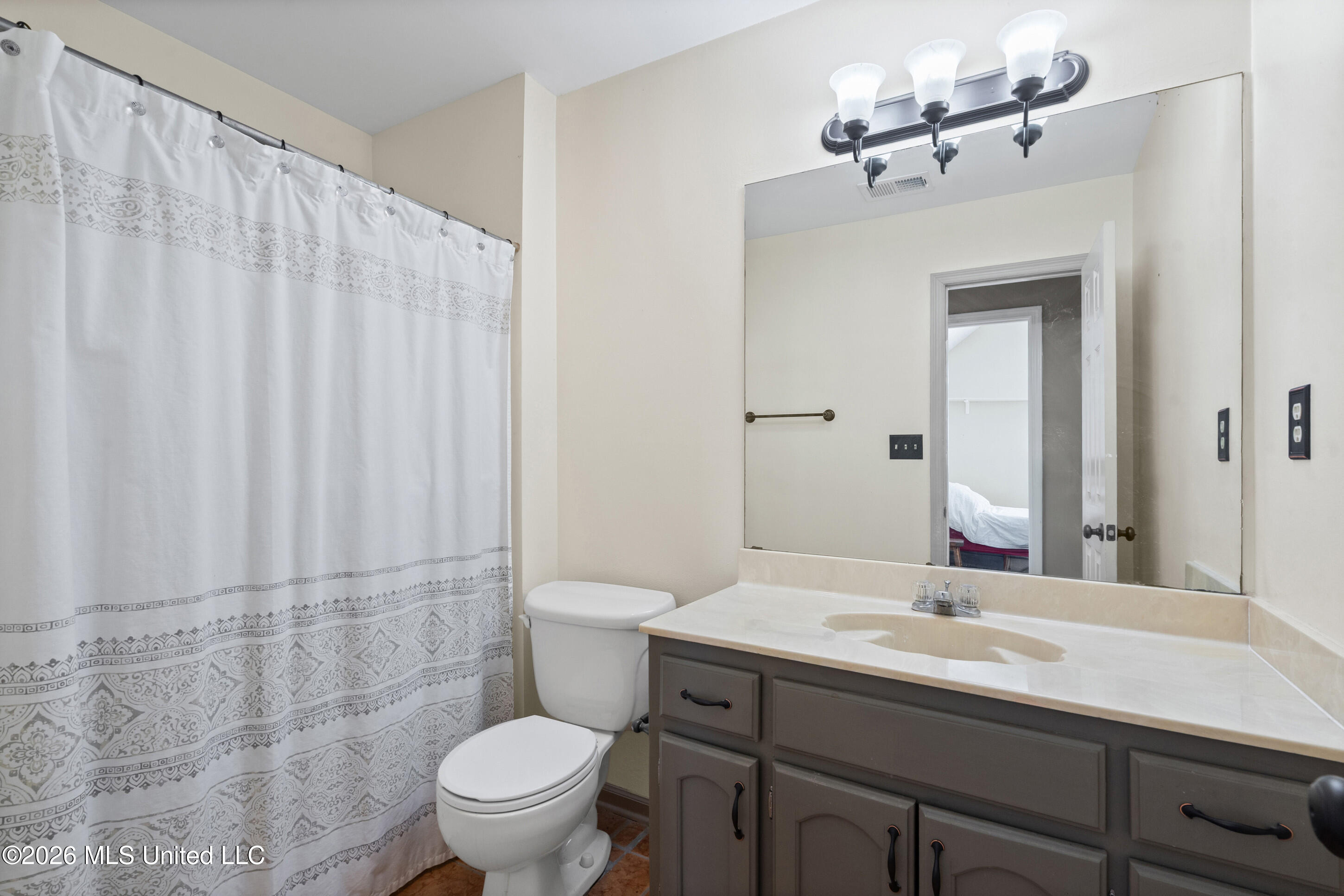 7389 Fox Glen Drive Property Photo 23