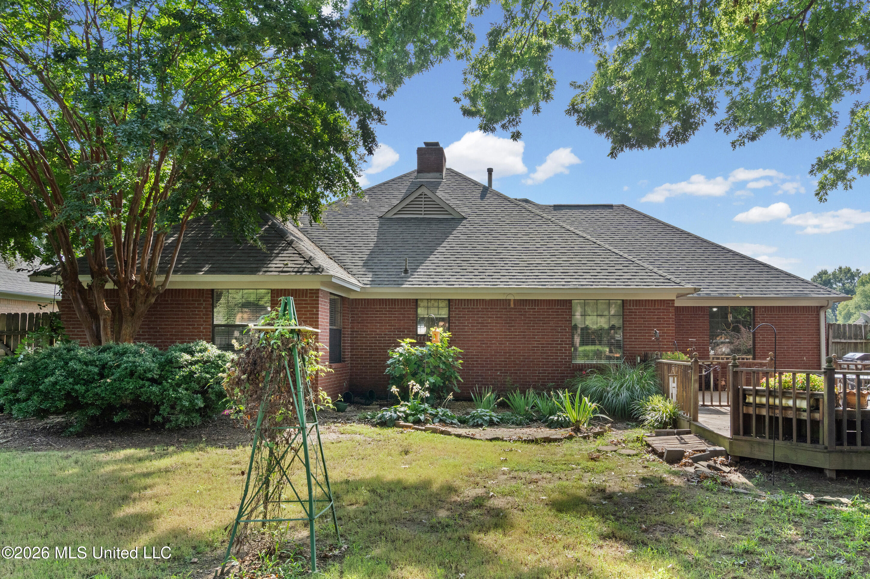 7389 Fox Glen Drive Property Photo 28