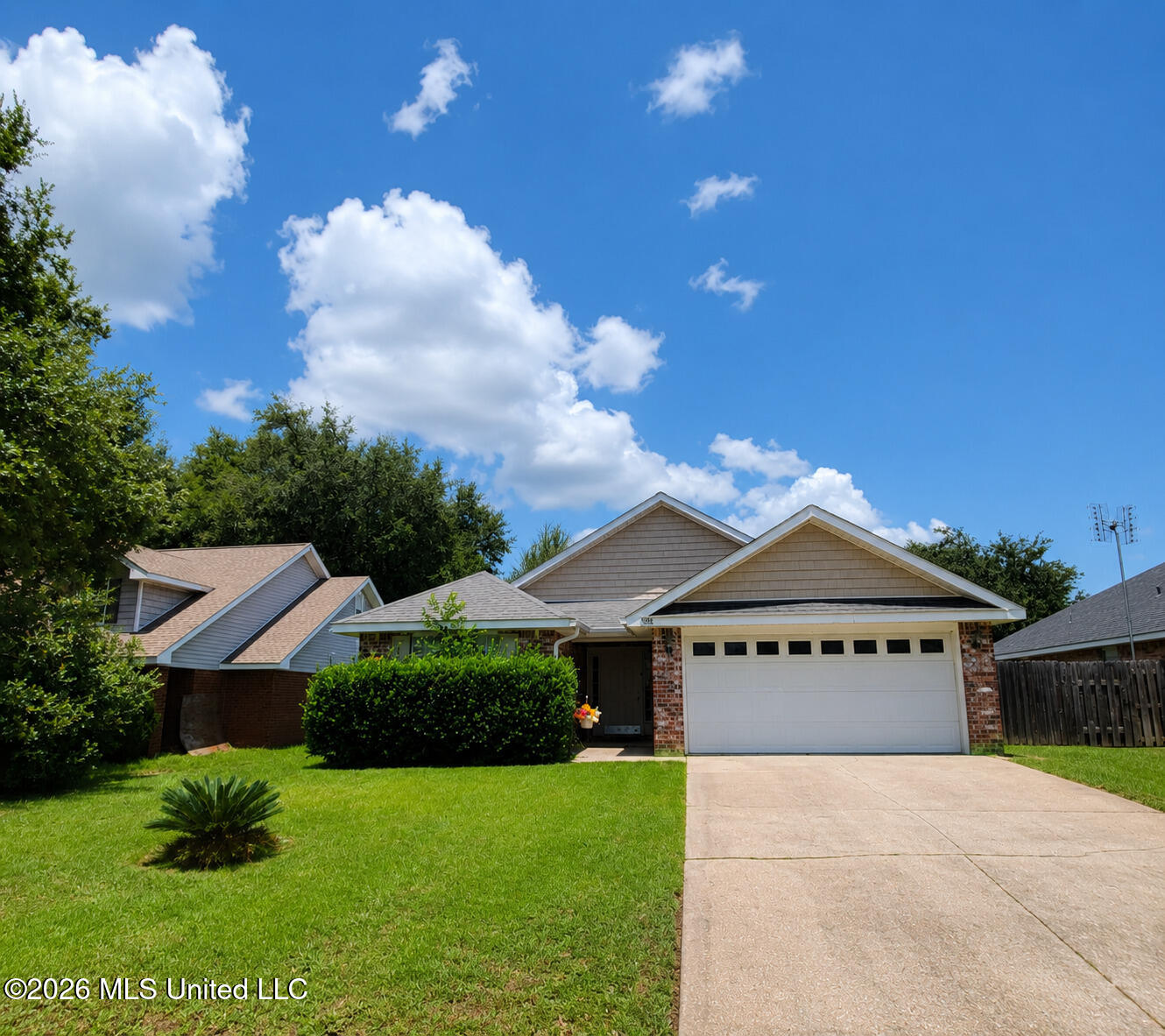 15116 Clear Springs Drive Property Photo 1