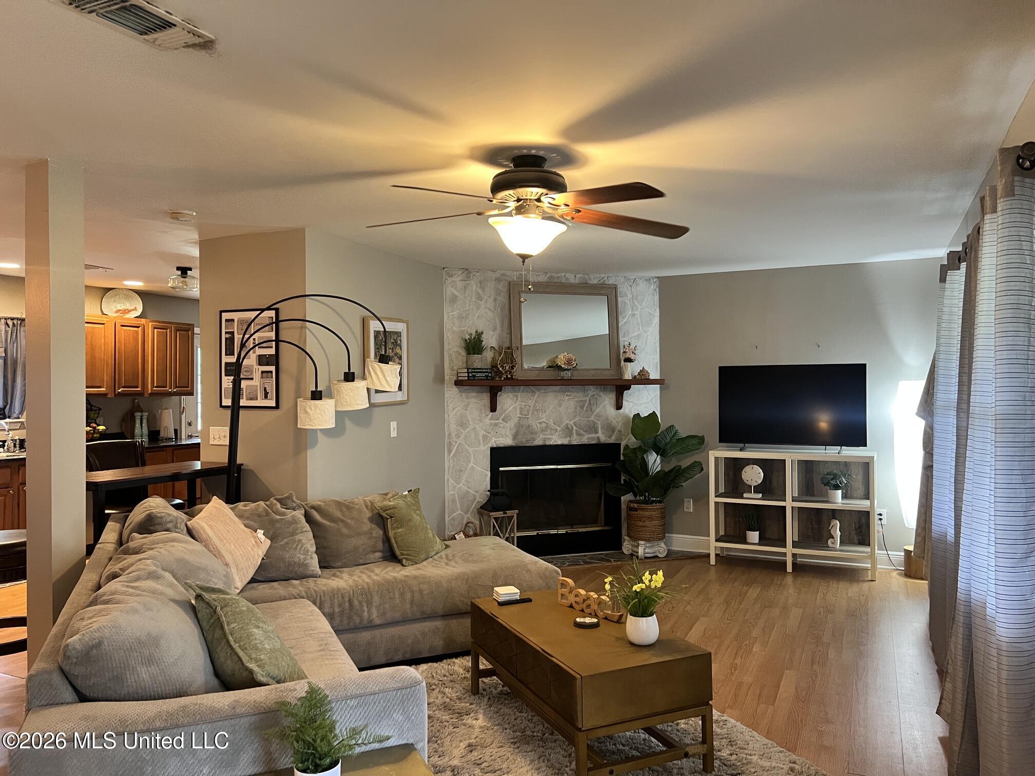 13 40th Street Property Photo 6
