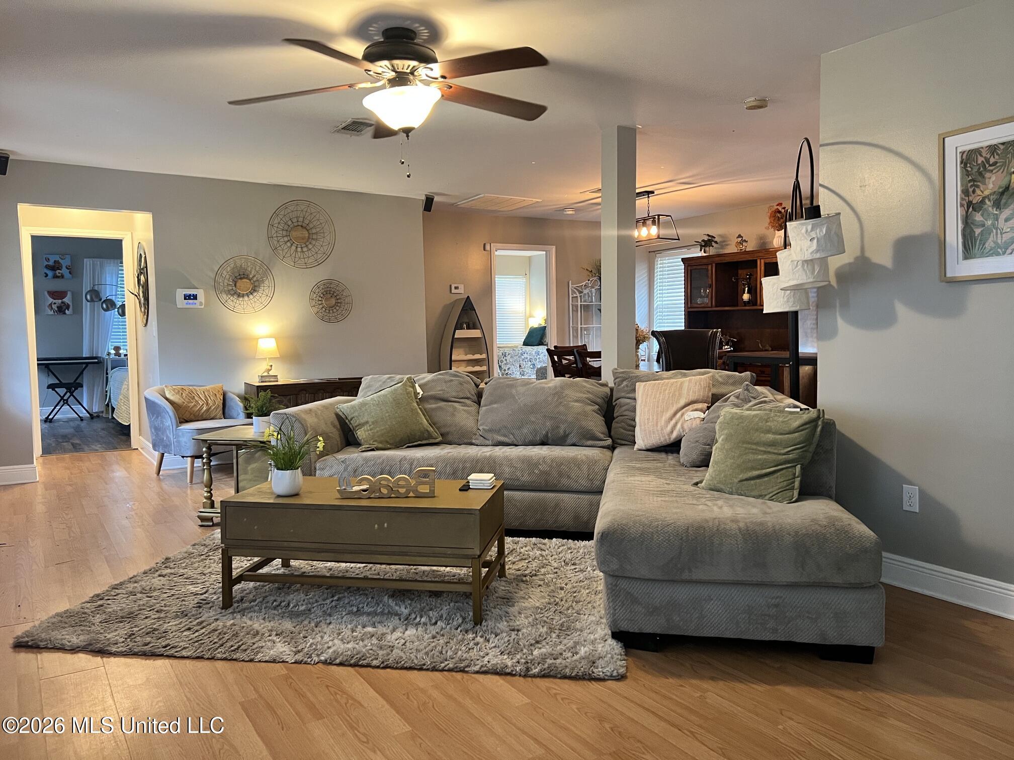 13 40th Street Property Photo 7